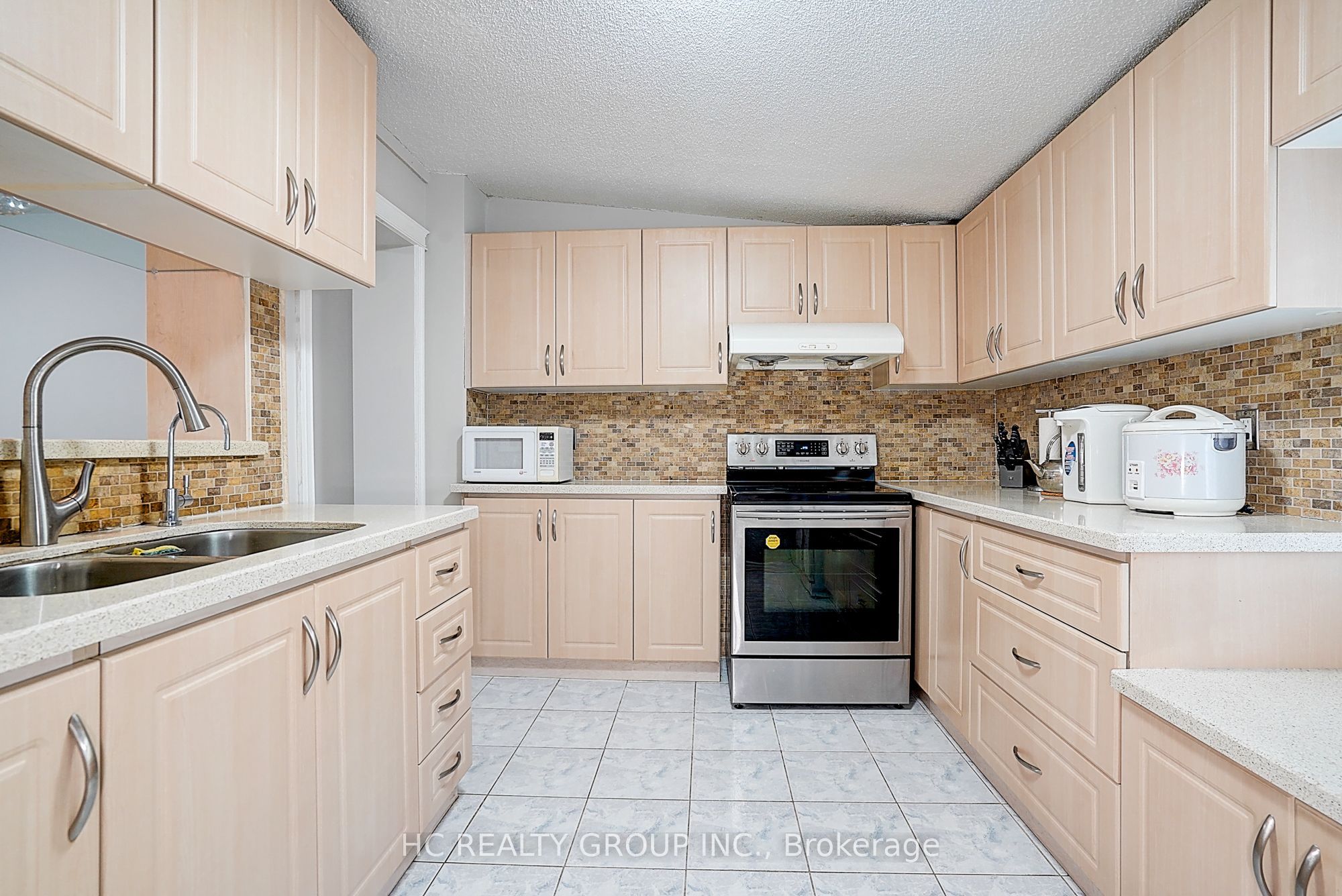 361 Highfield Road Property Photo 8