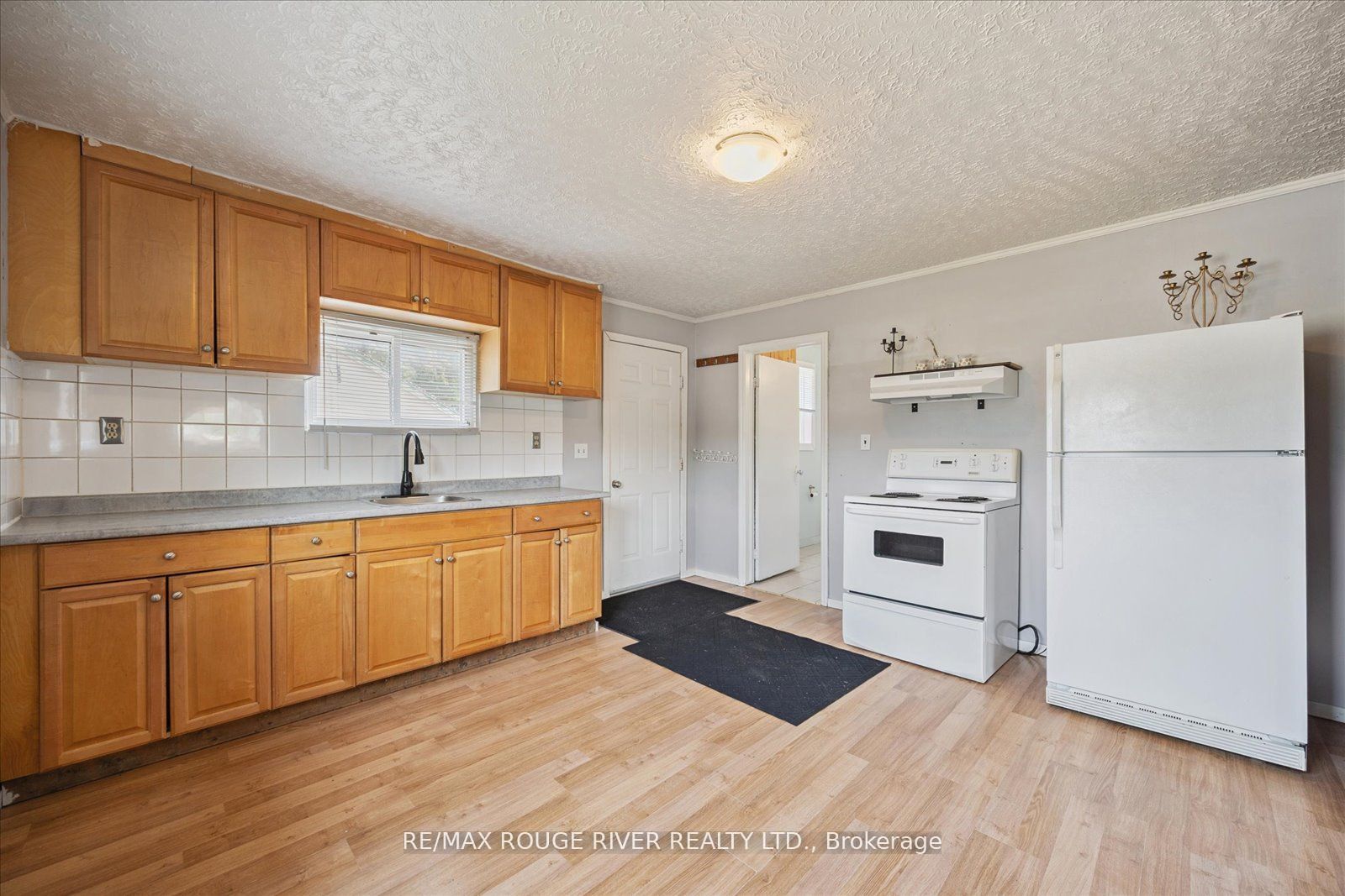 2037 Nash Road Property Photo 9