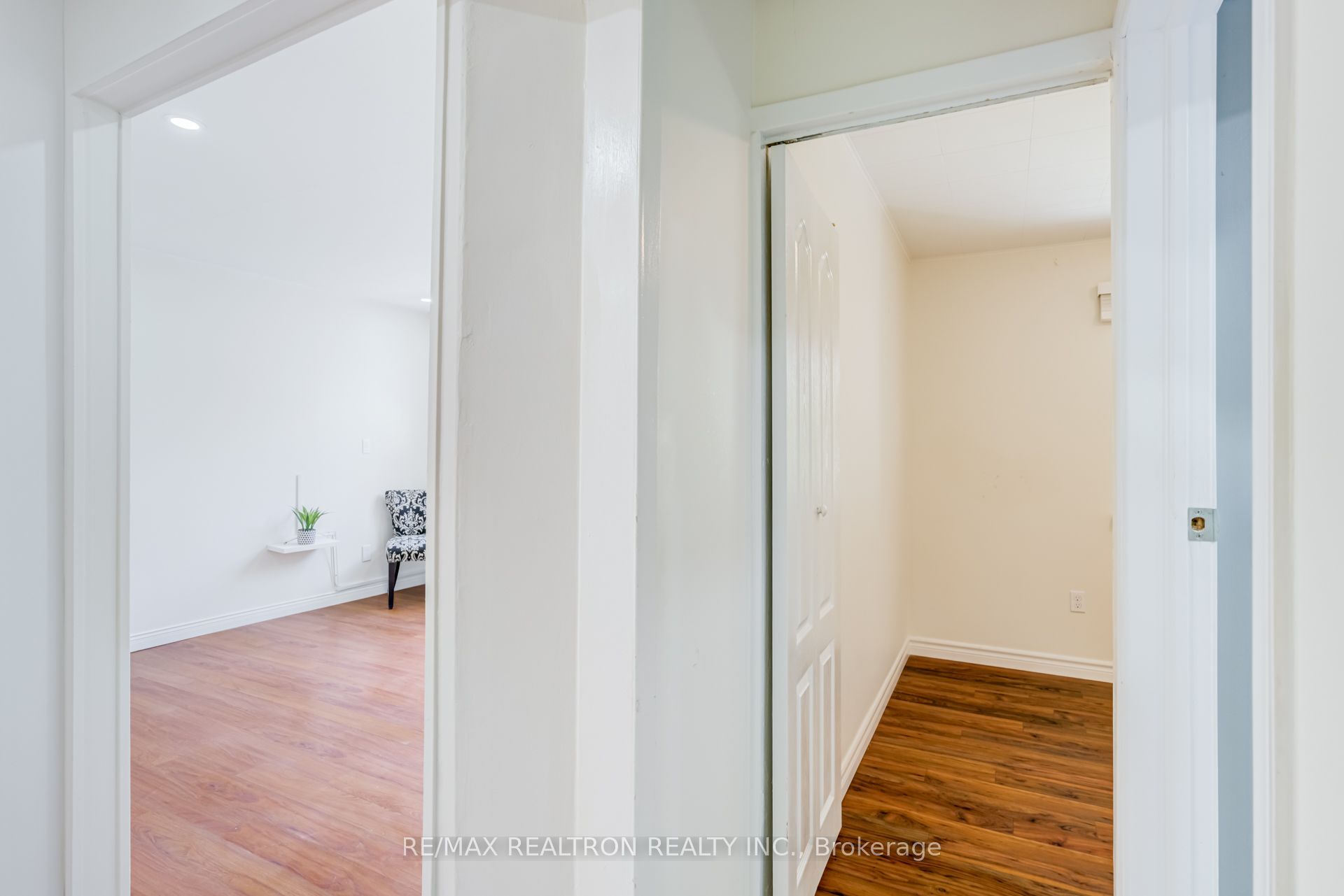 913 Pickering Beach Road Property Photo 17