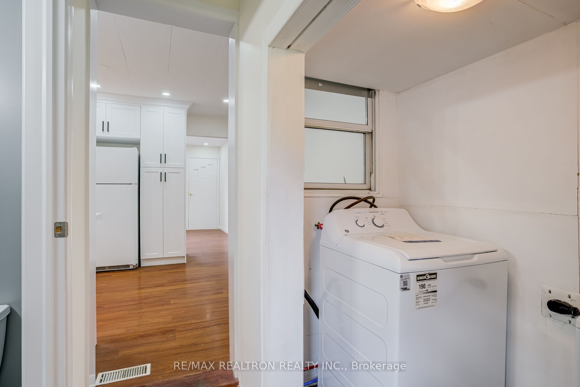 913 Pickering Beach Road Property Photo 29