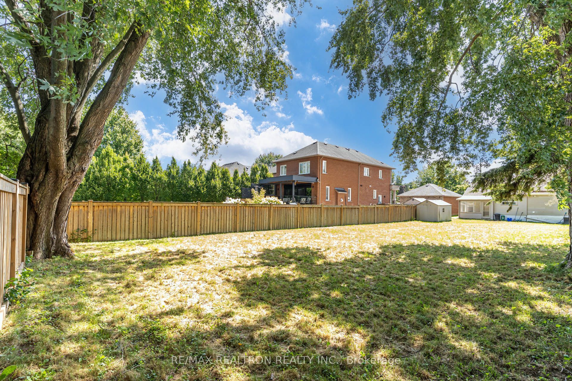 913 Pickering Beach Road Property Photo 44