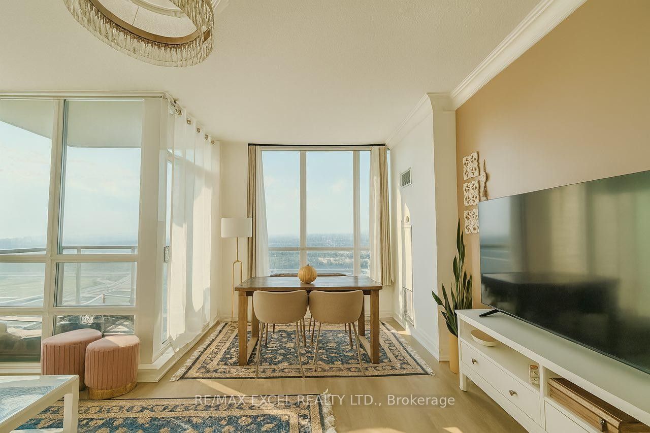 60 Brian Harrison Way Ph3703 Property Photo 3
