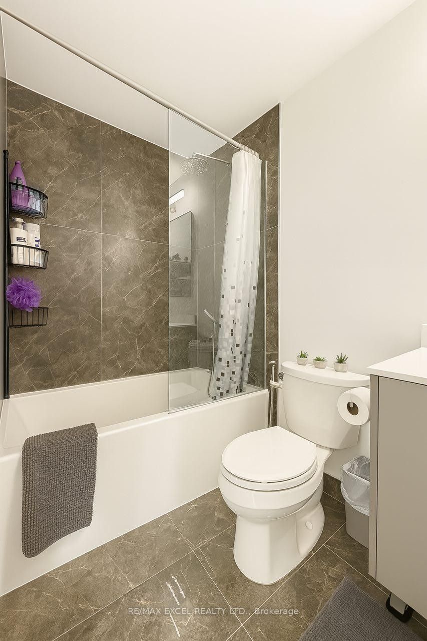 60 Brian Harrison Way Ph3703 Property Photo 6