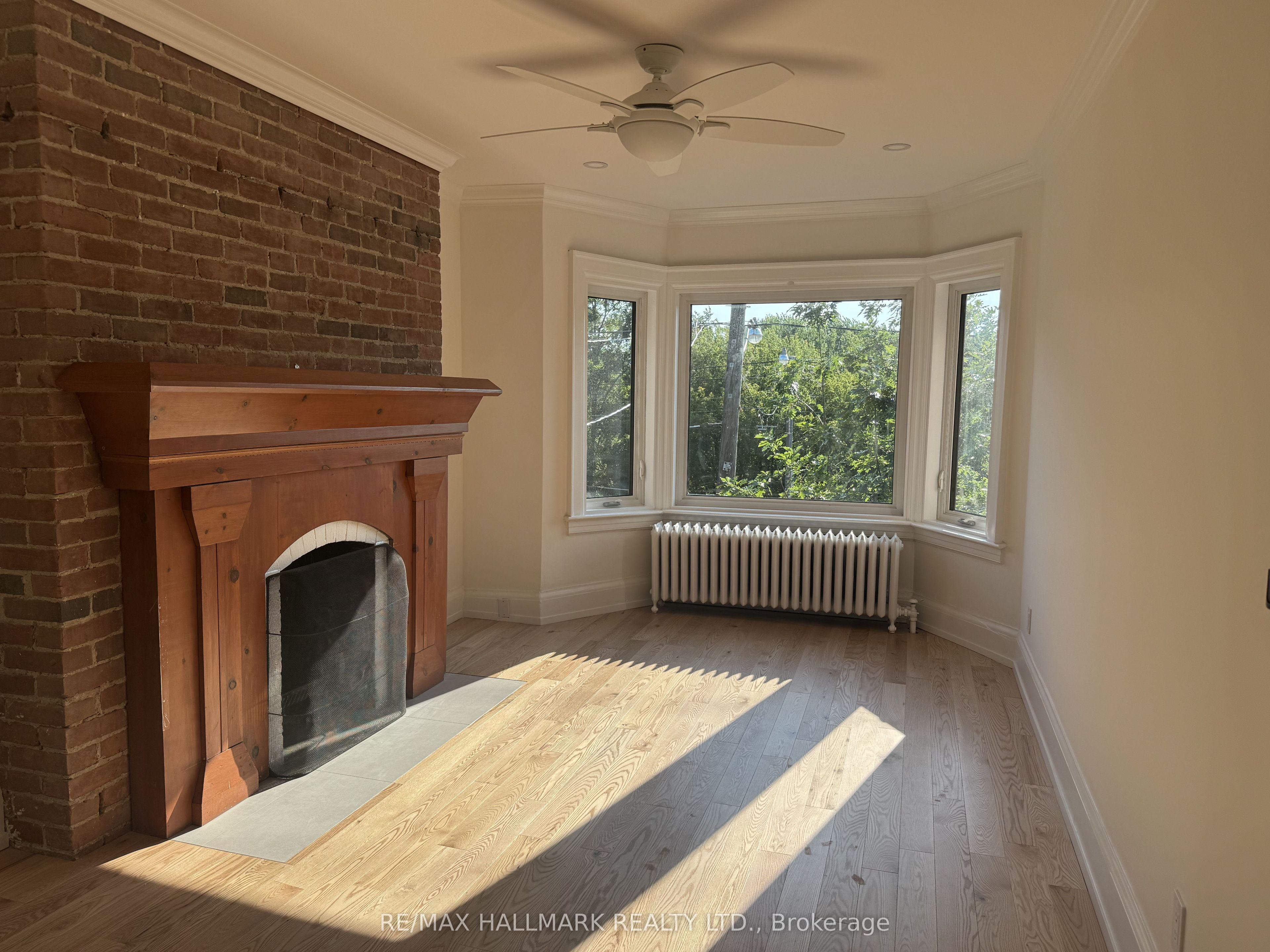 553 Broadview Avenue Upper Property Photo 6