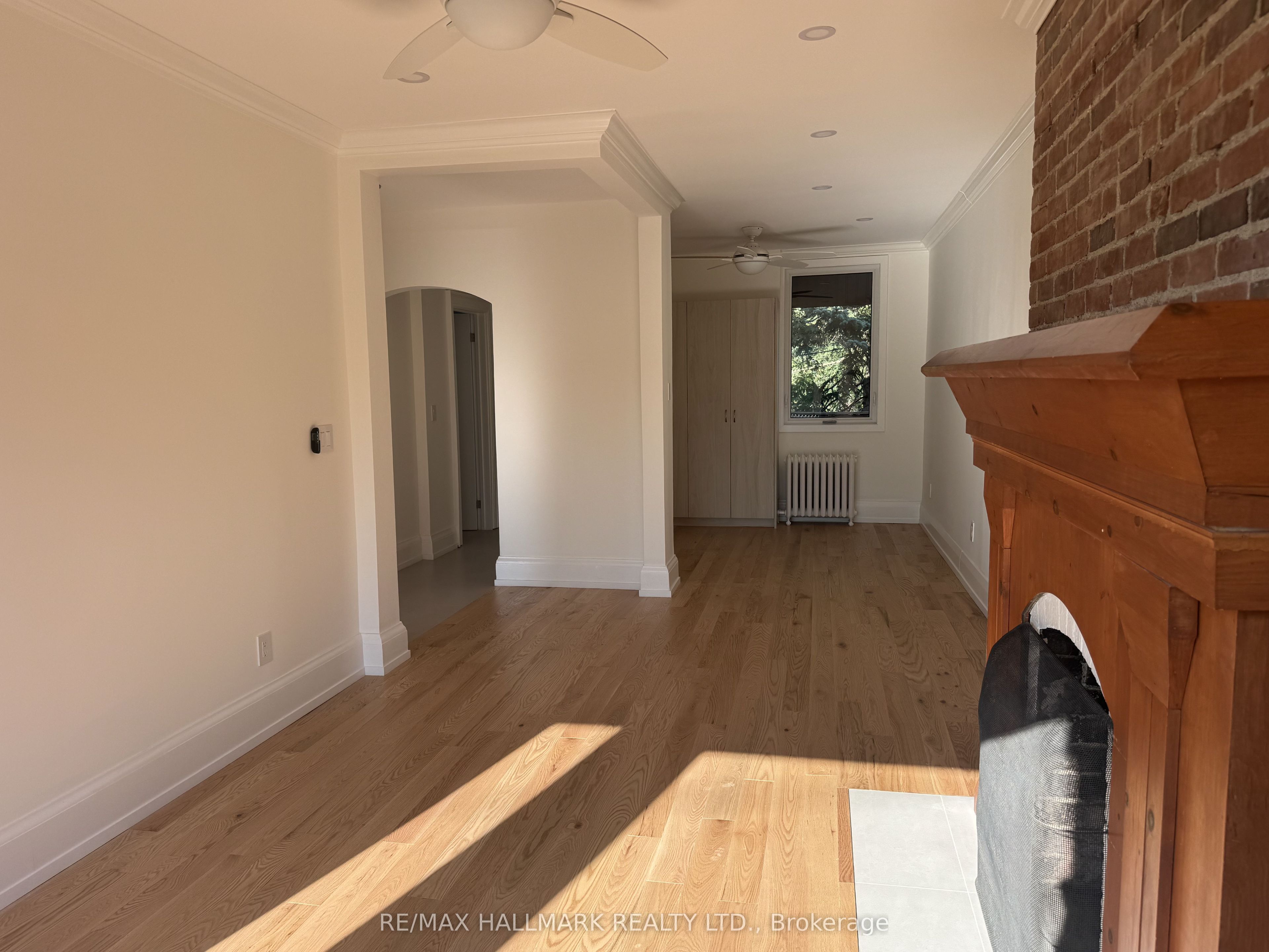 553 Broadview Avenue Upper Property Photo 7