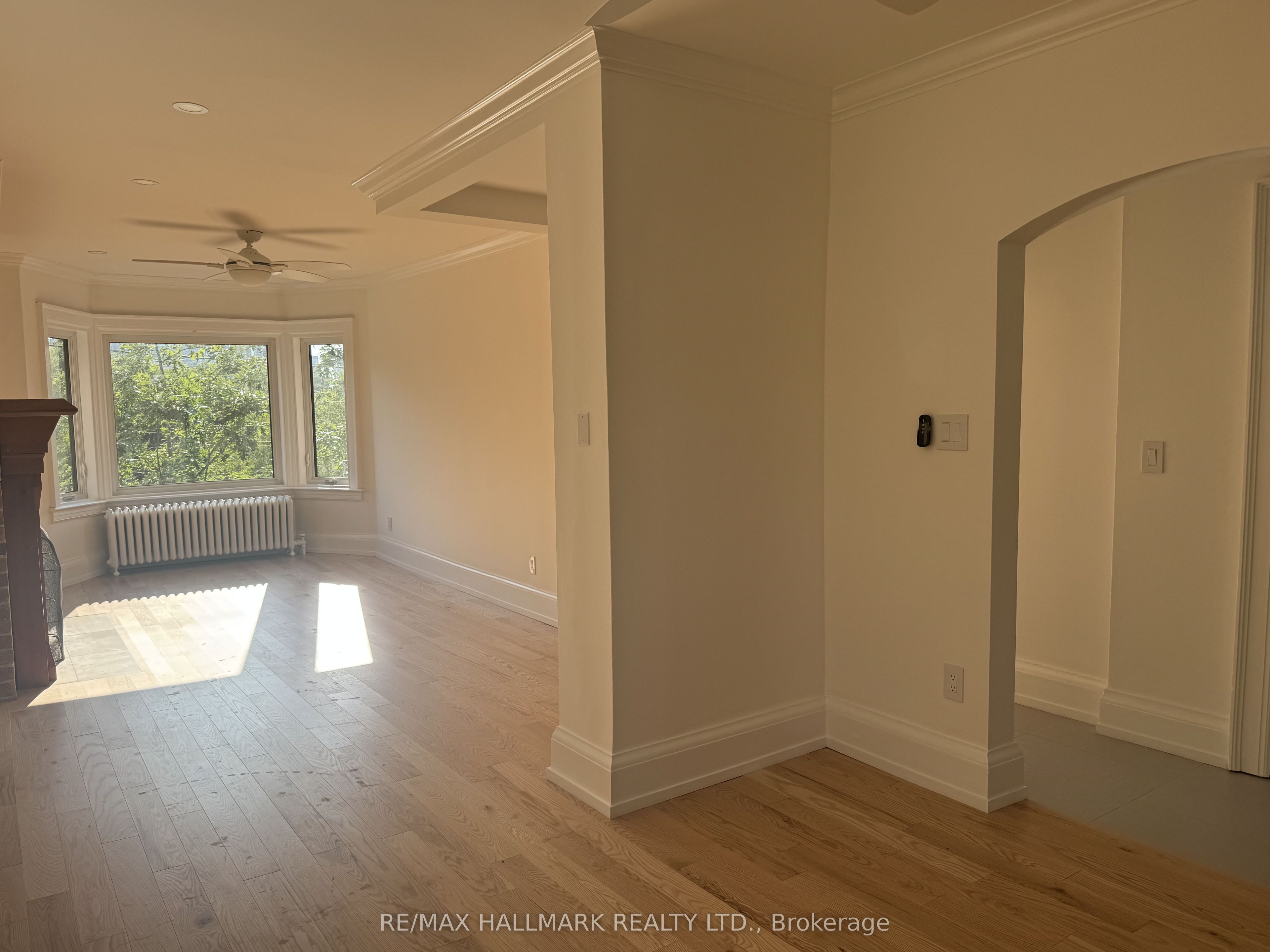 553 Broadview Avenue Upper Property Photo 9