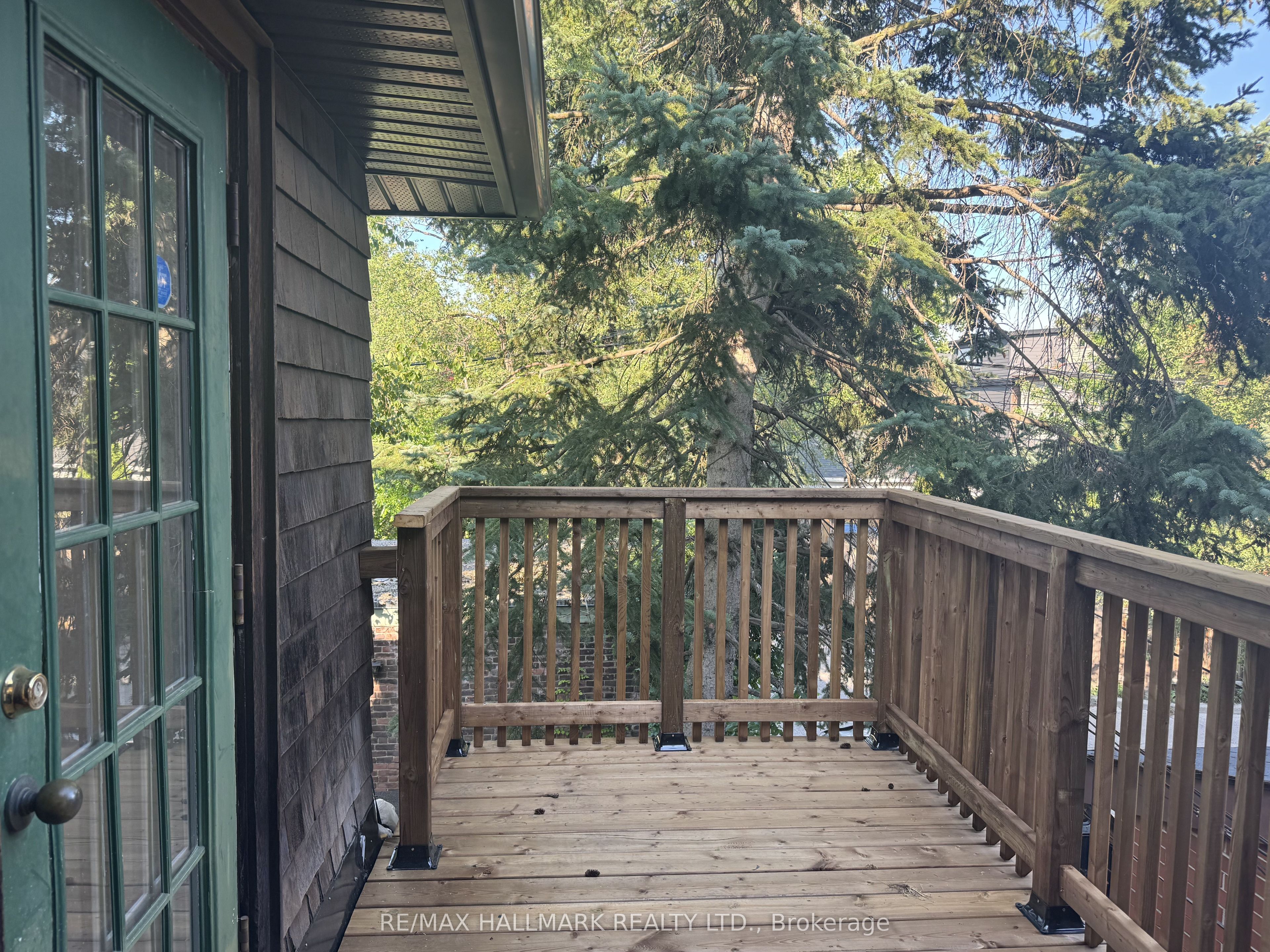 553 Broadview Avenue Upper Property Photo 17
