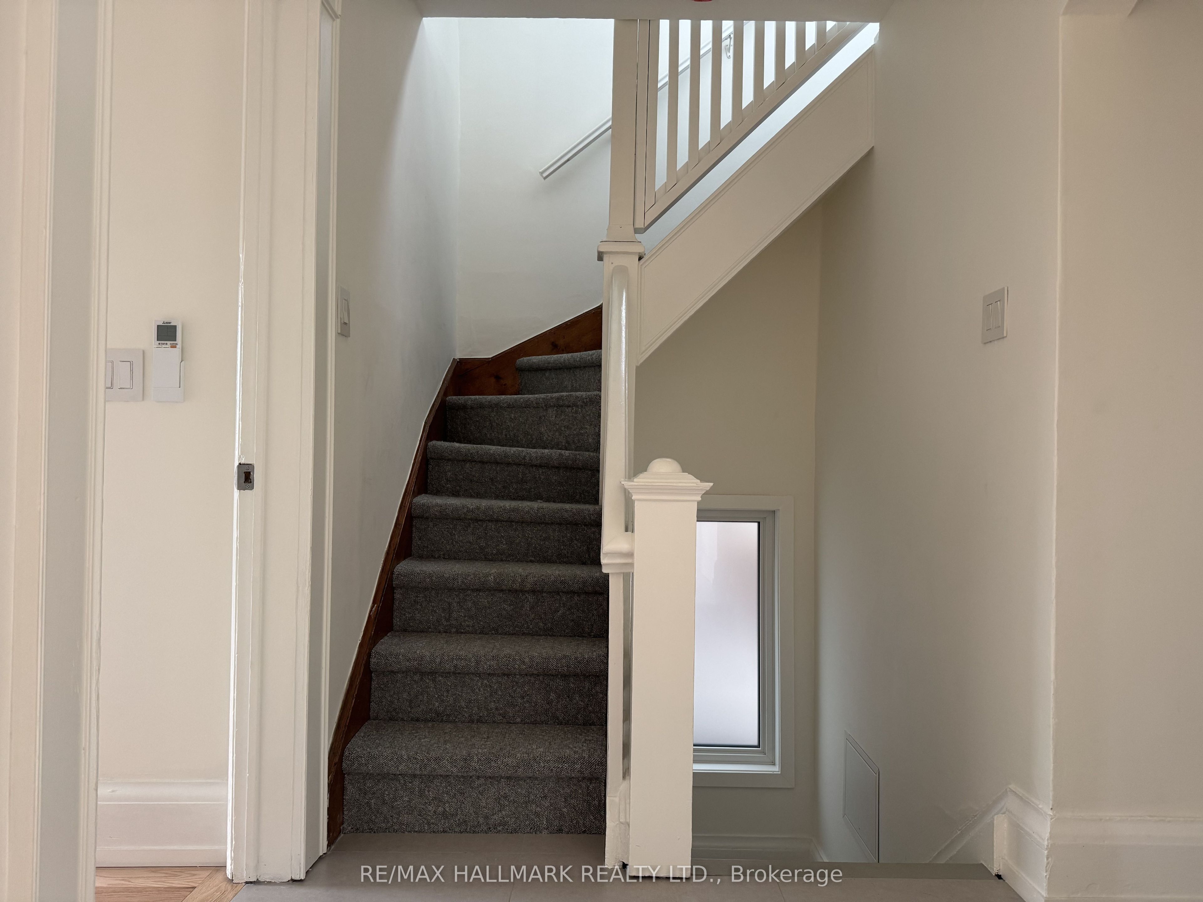 553 Broadview Avenue Upper Property Photo 23