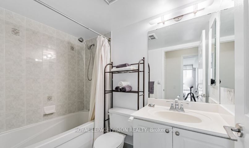 83 Borough Drive 1410 Property Photo 6