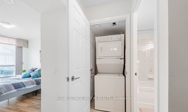 83 Borough Drive 1410 Property Photo 8