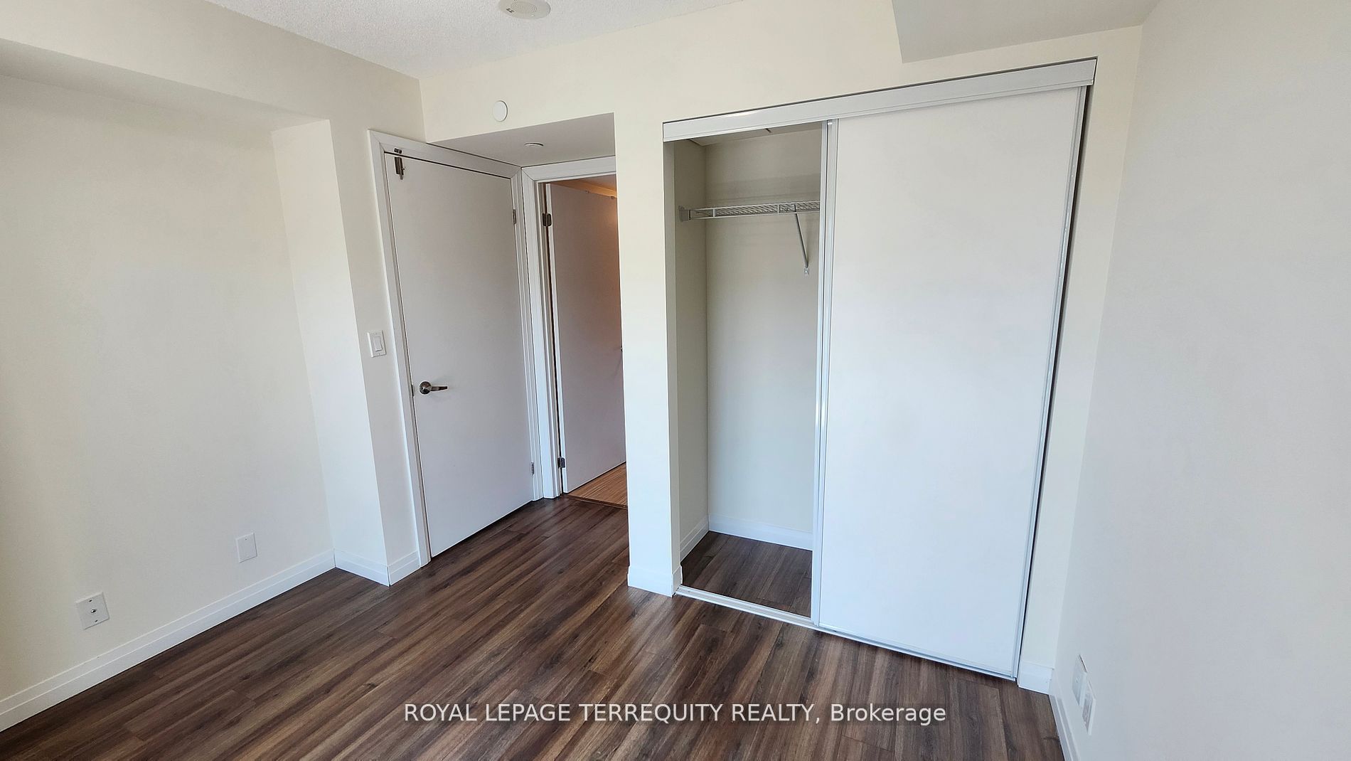 2152 Lawrence Avenue E 1207 Property Photo 5