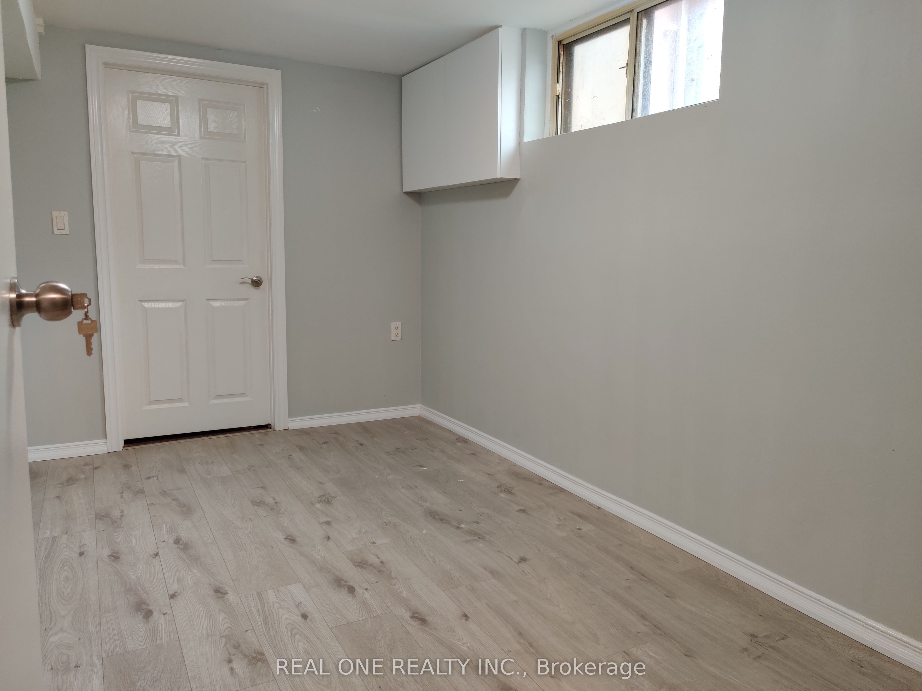 49 Corinthian Boulevard Basement Property Photo 12