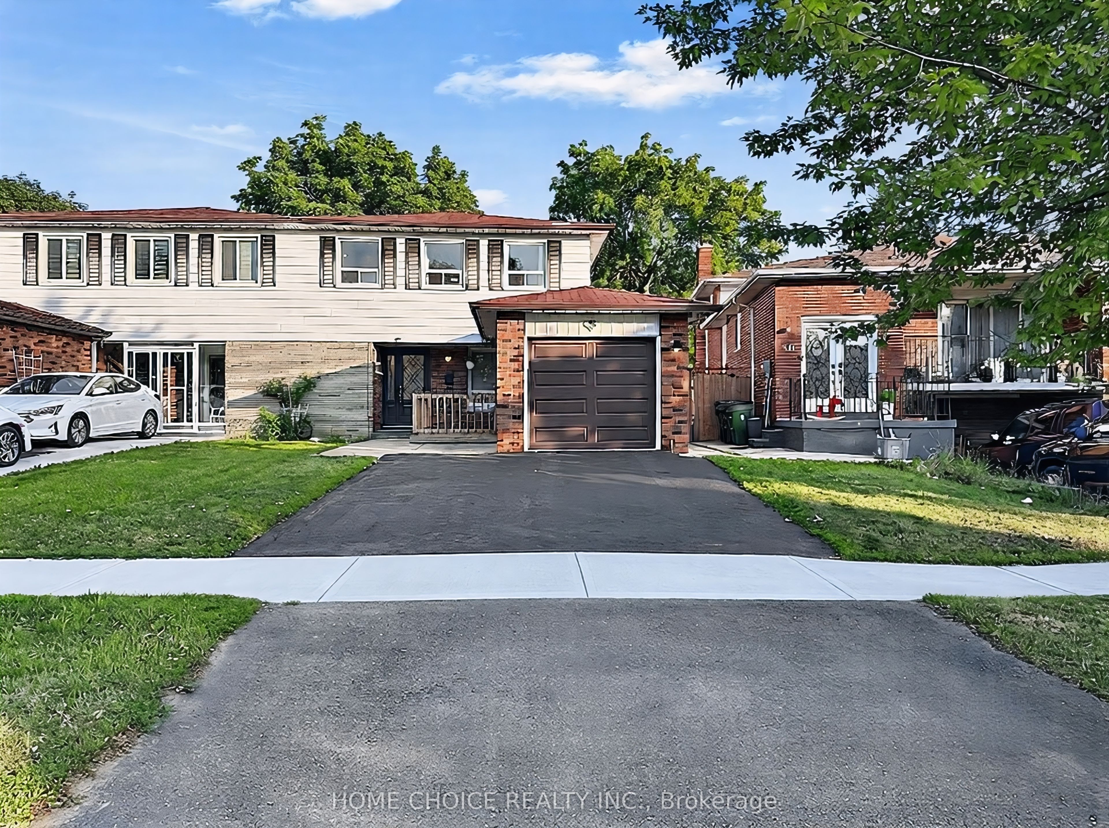 38 Robbinstone Drive Property Photo 1