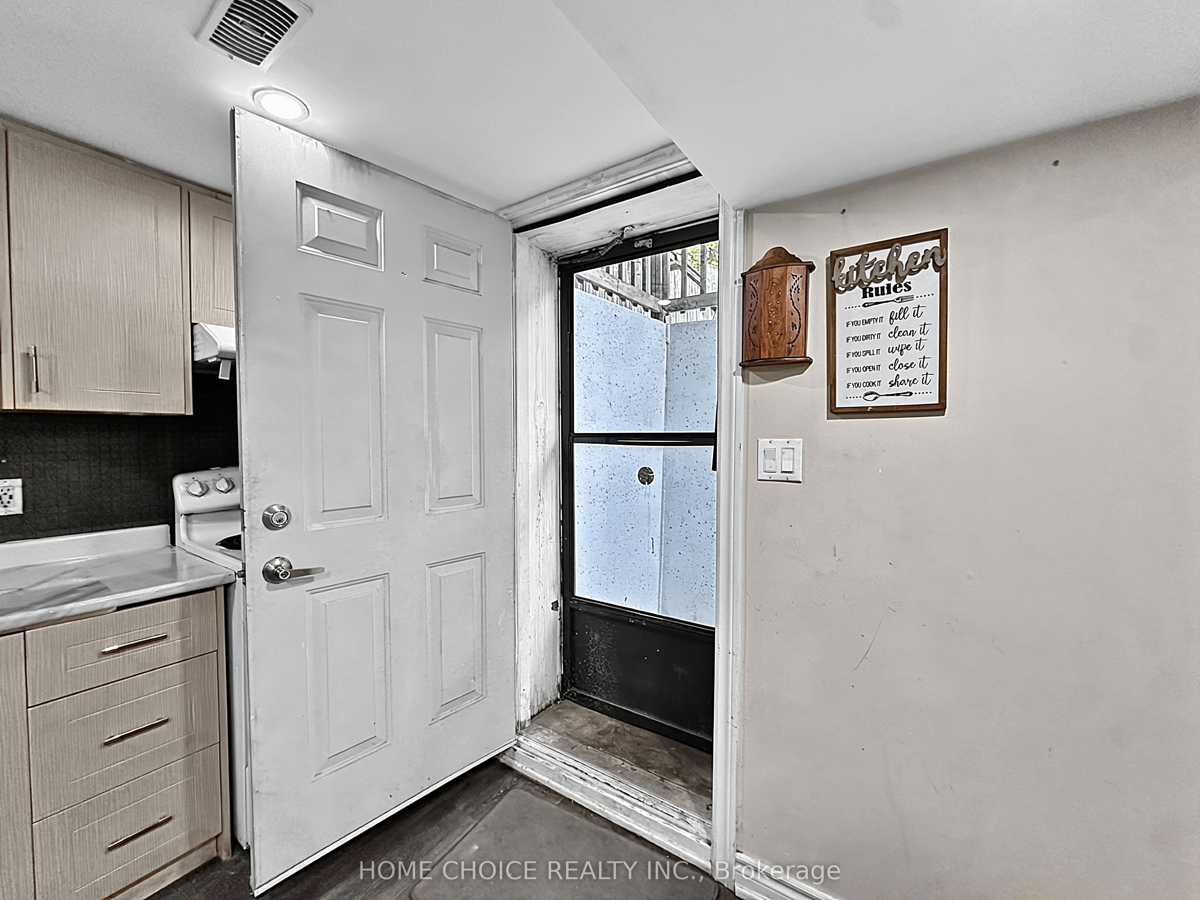 38 Robbinstone Drive Property Photo 37