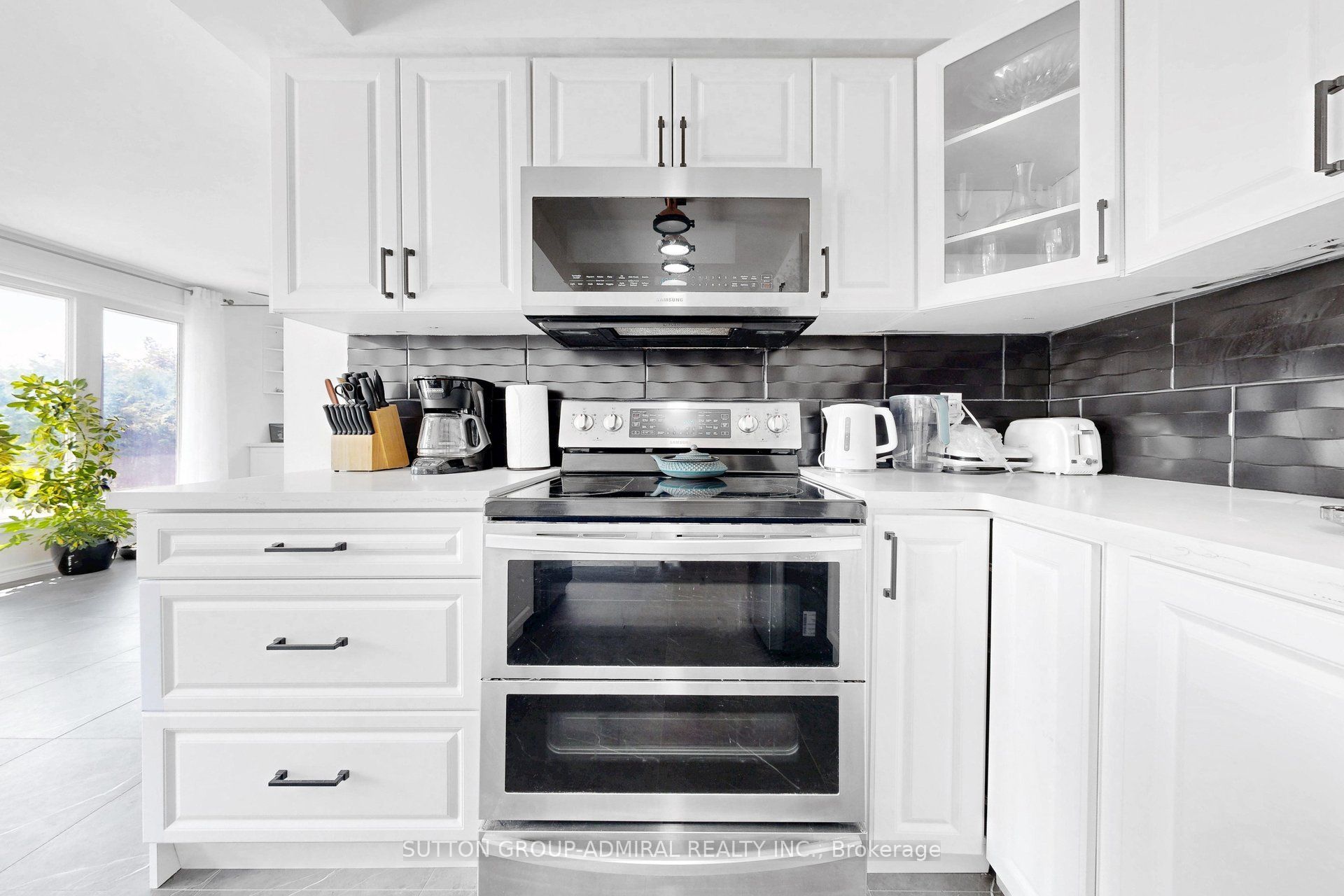 879 Peggoty Circle Property Photo 13