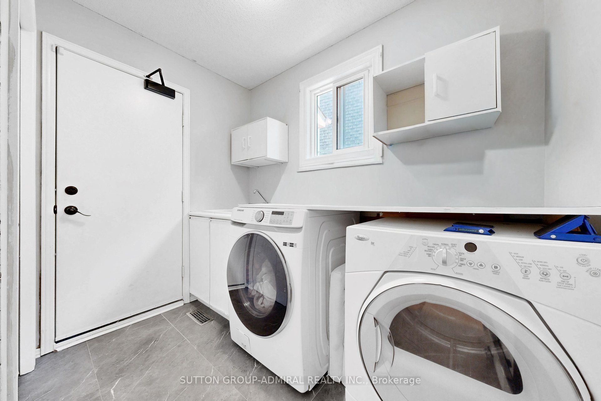 879 Peggoty Circle Property Photo 22