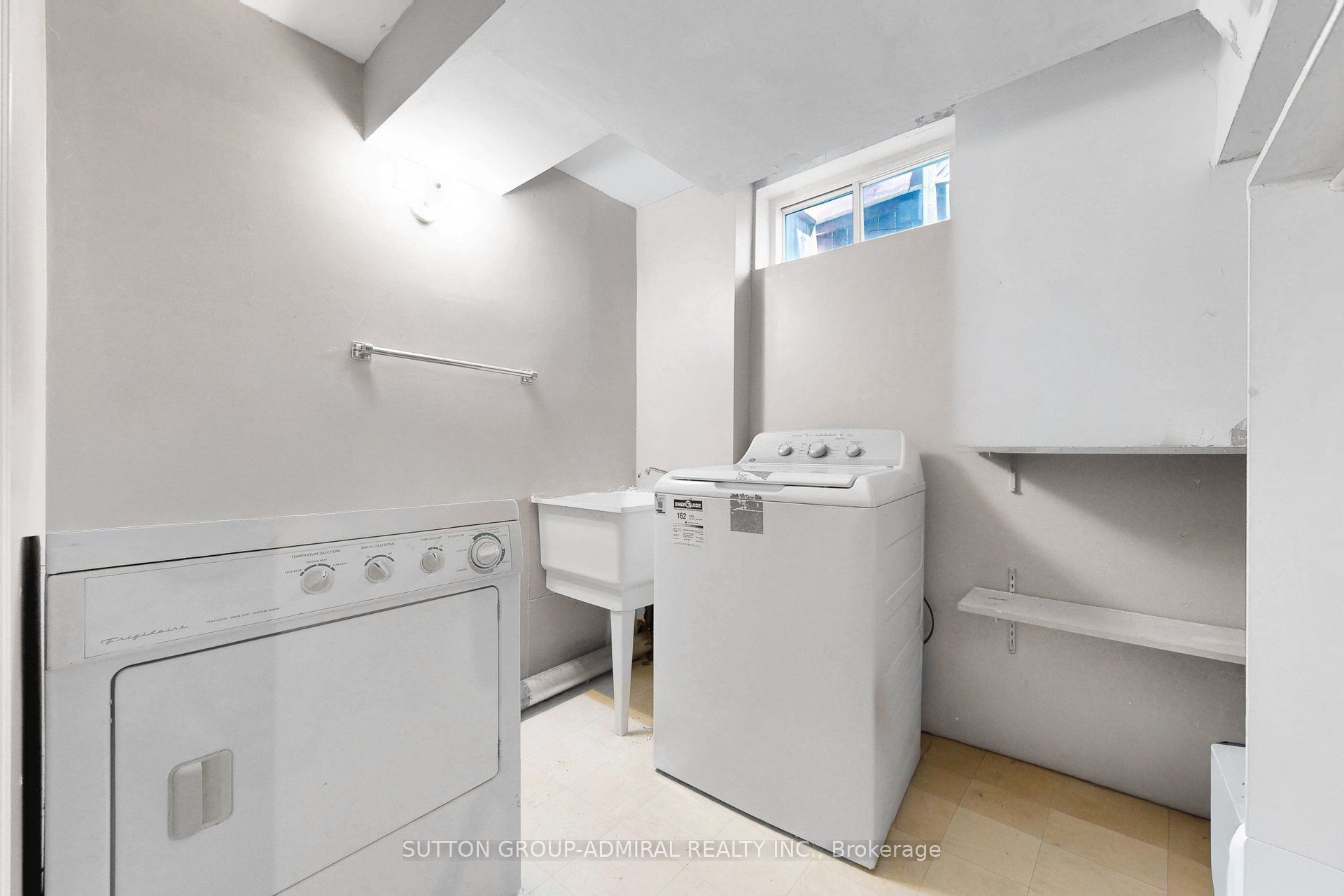 879 Peggoty Circle Property Photo 45