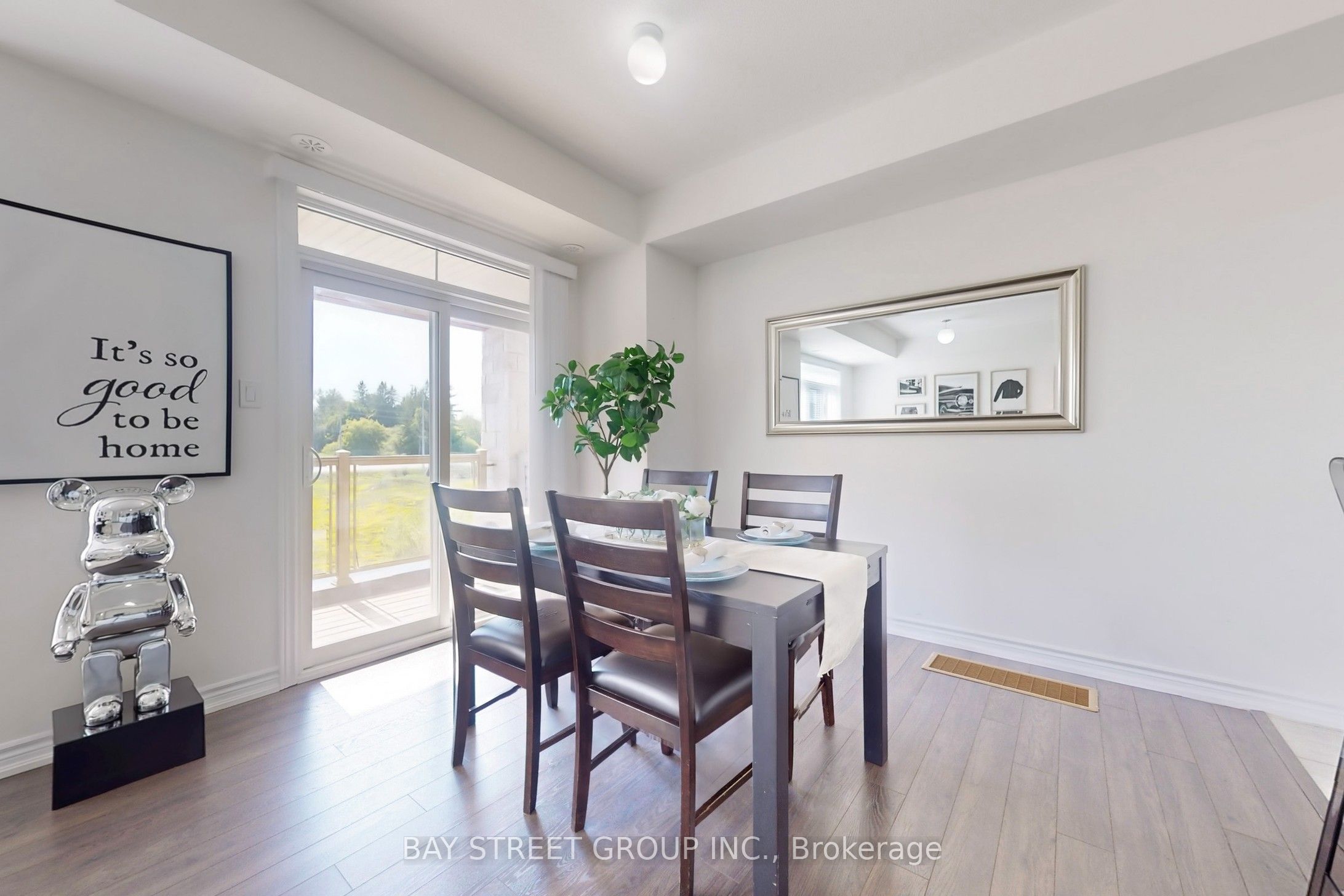 2623 Garrison Crossing Property Photo 7