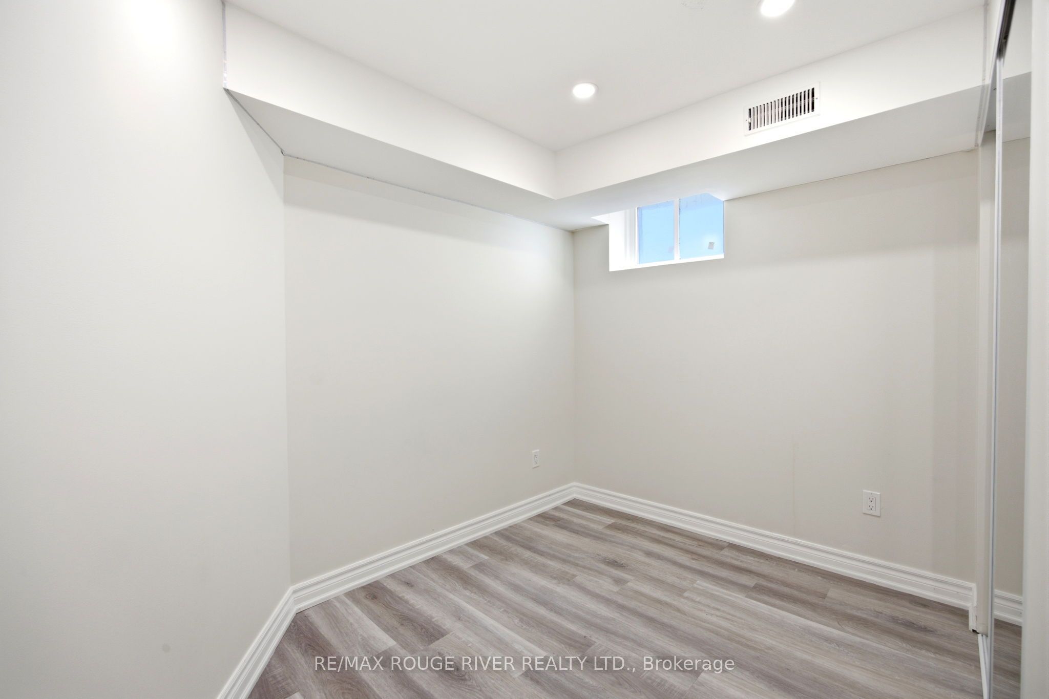 38 Hettersley Drive Basement Property Photo 12