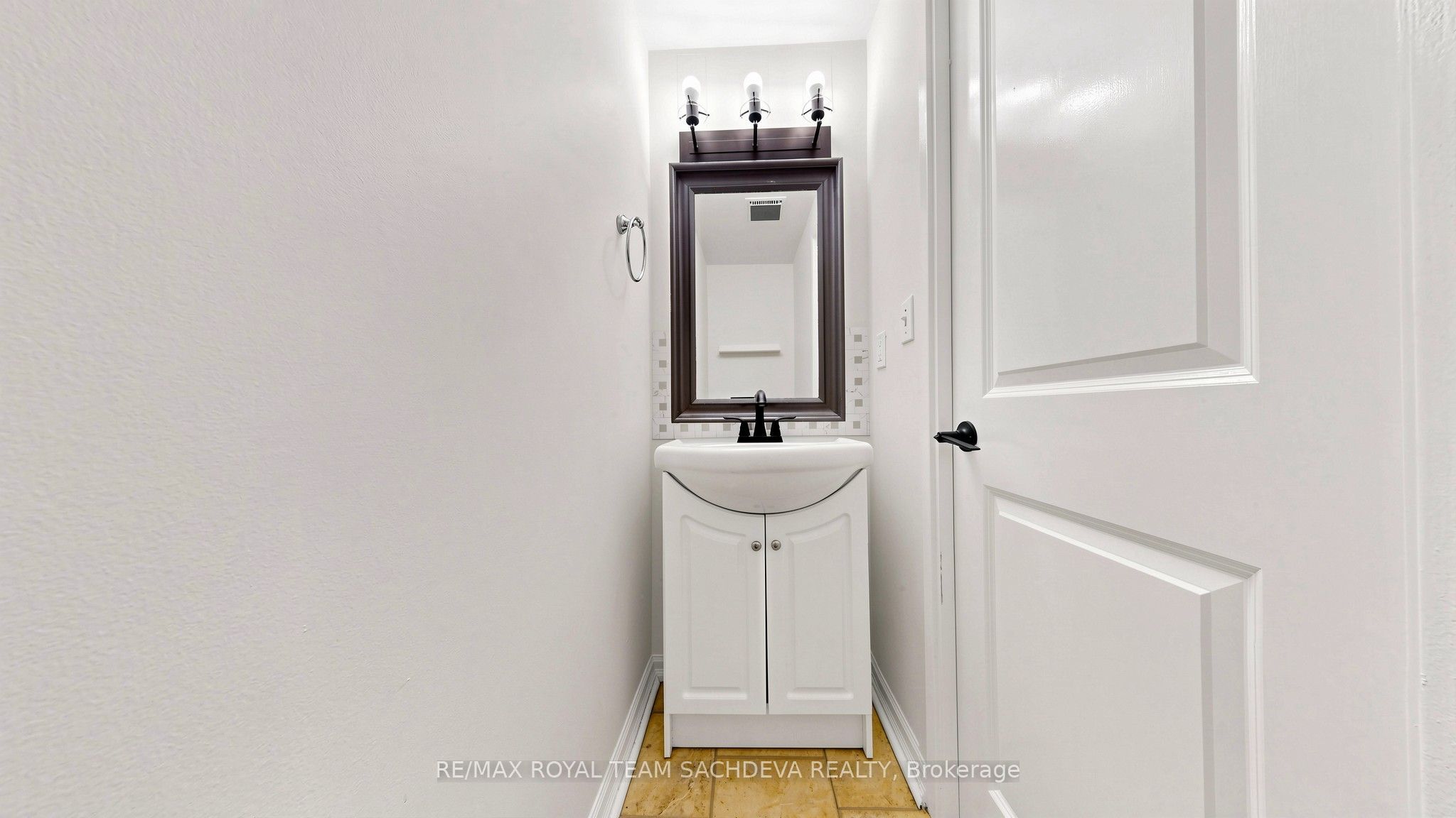 55 Collinsgrove Road 255 Property Photo 17