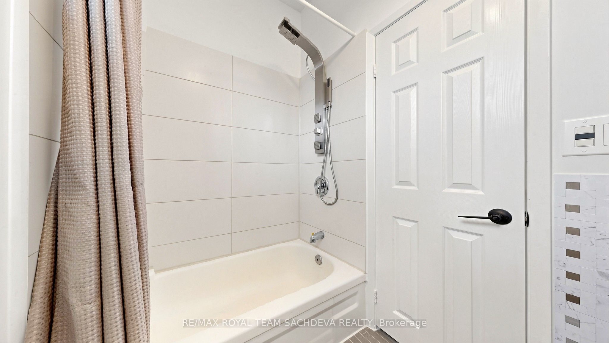 55 Collinsgrove Road 255 Property Photo 33