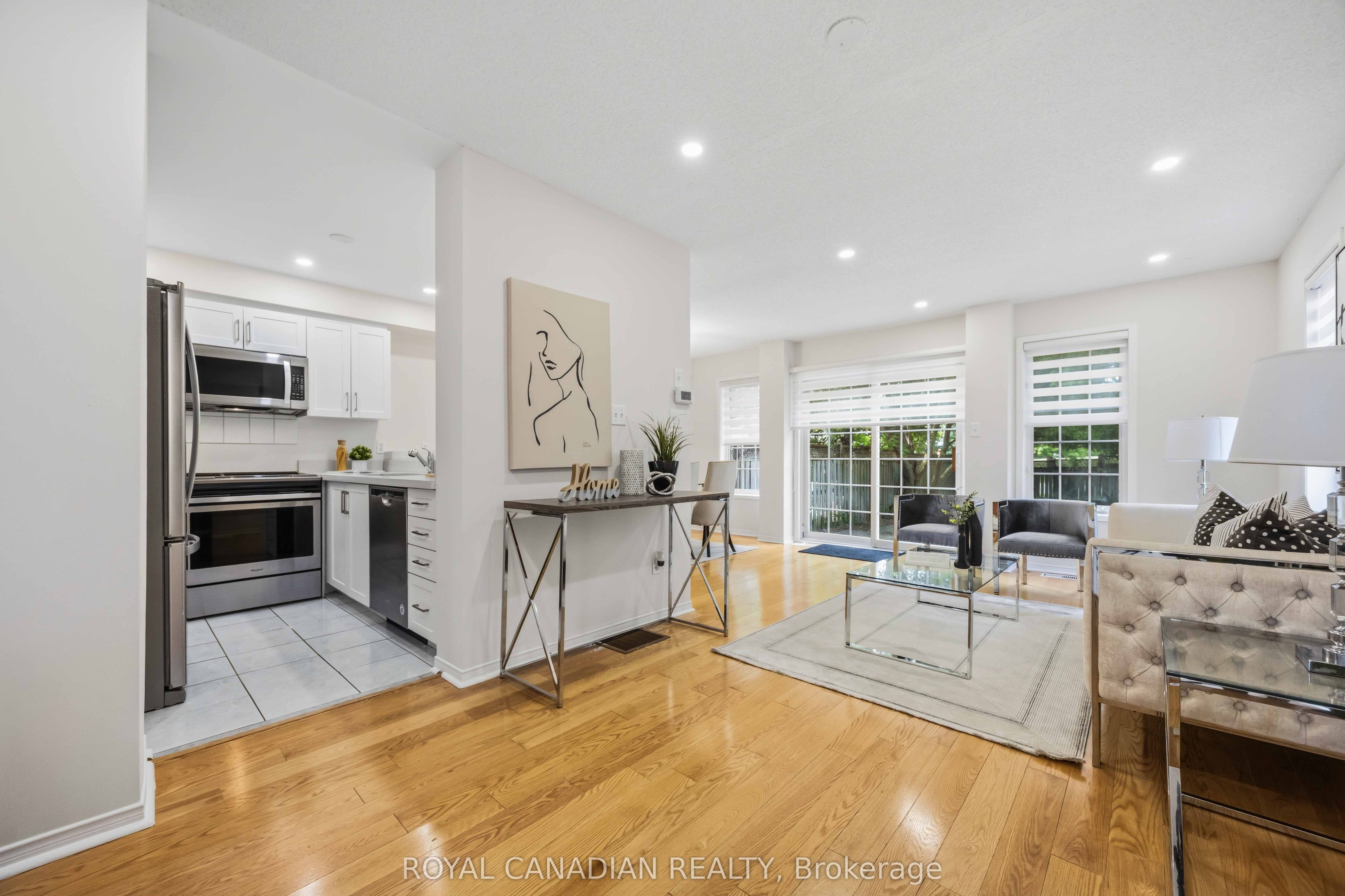 137 Stokely Crescent Property Photo 10