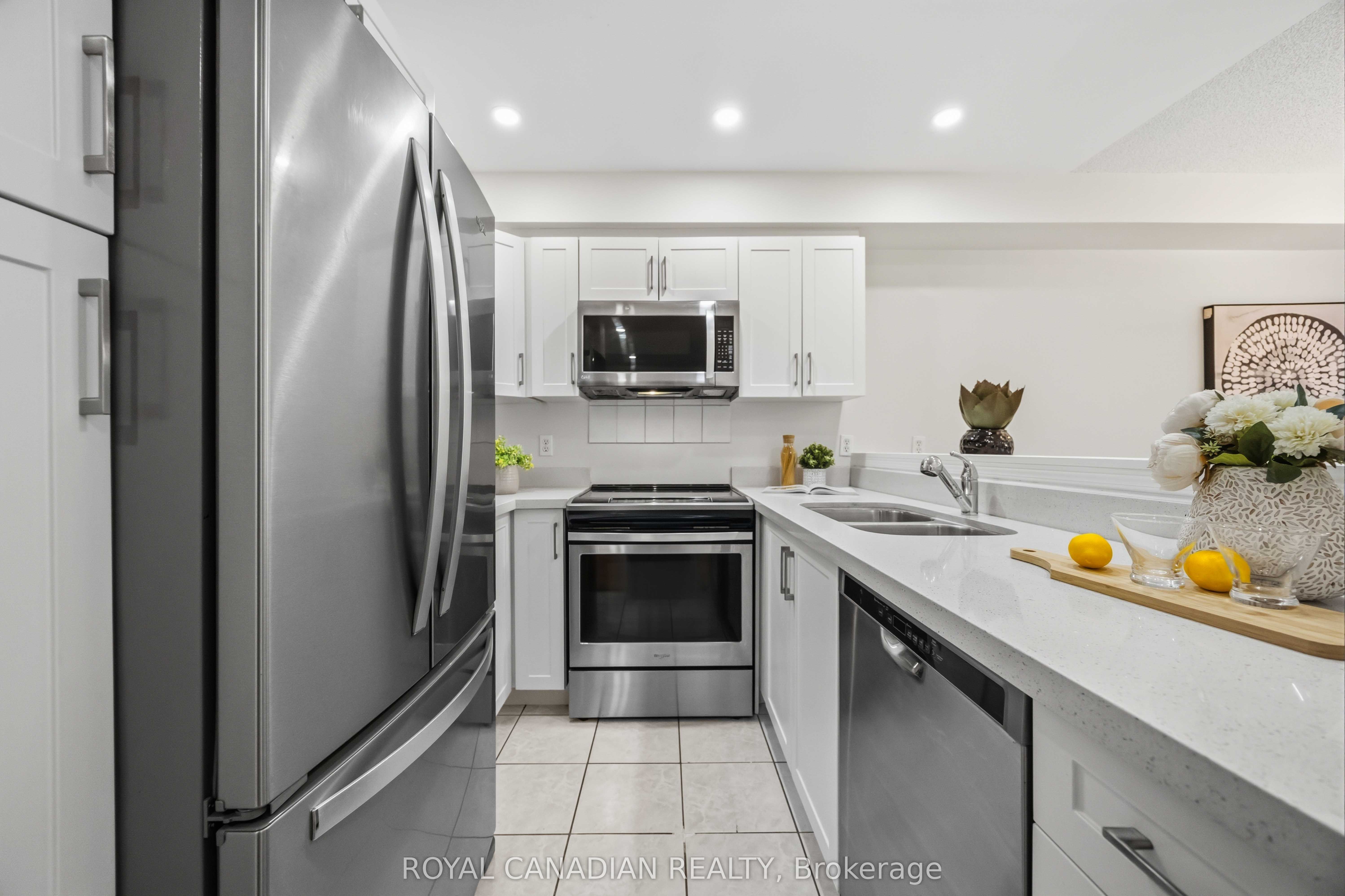 137 Stokely Crescent Property Photo 23