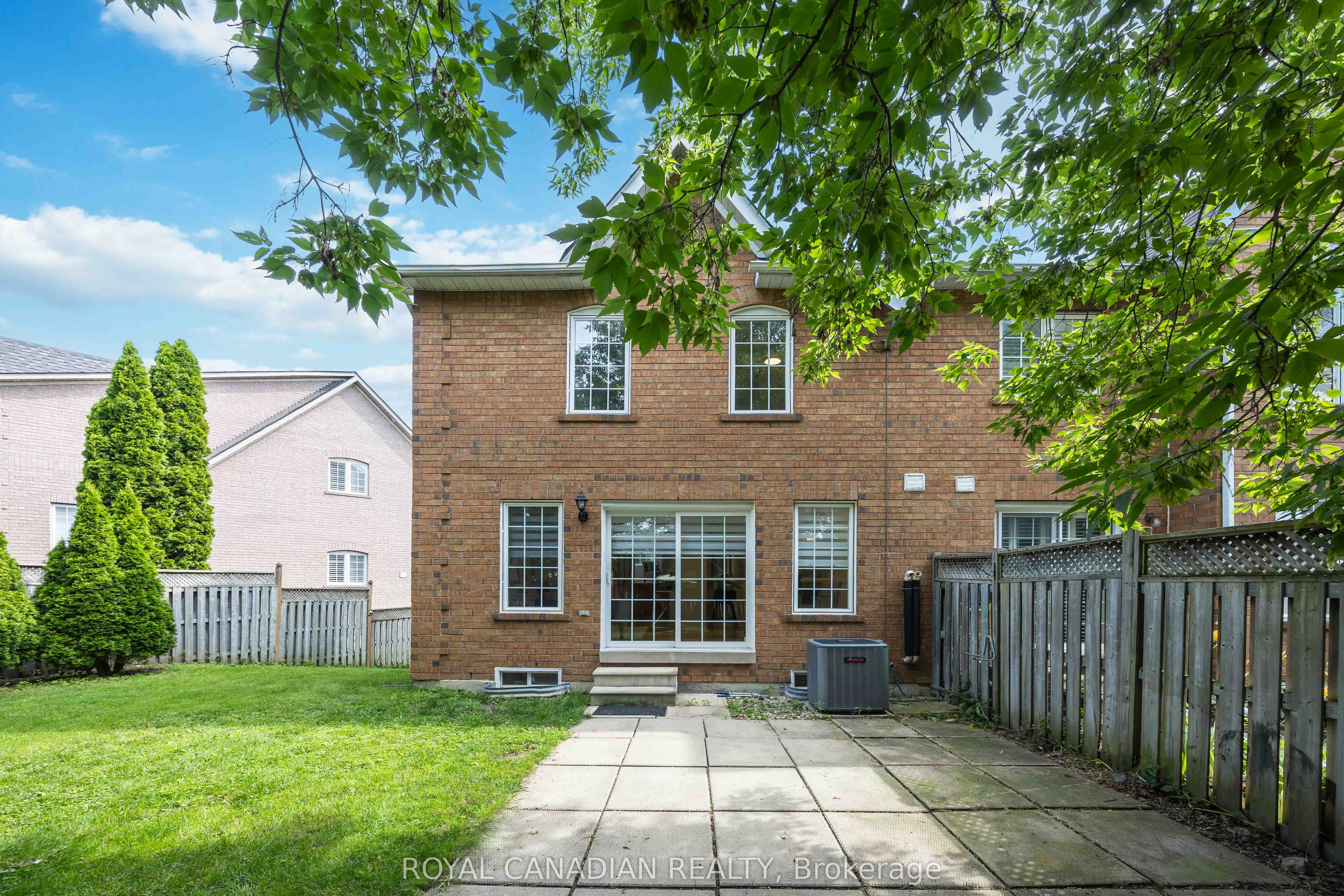 137 Stokely Crescent Property Photo 45