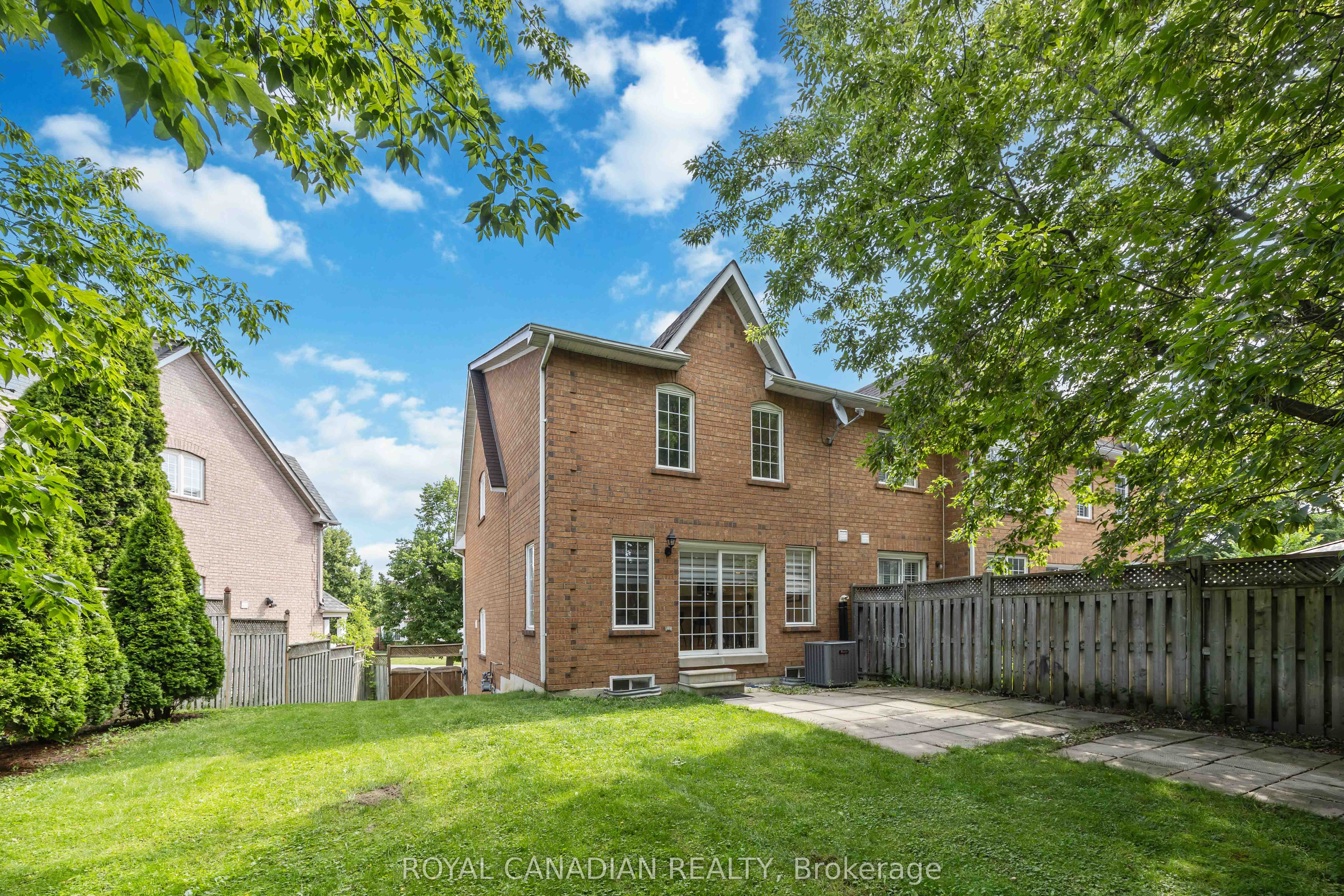 137 Stokely Crescent Property Photo 46