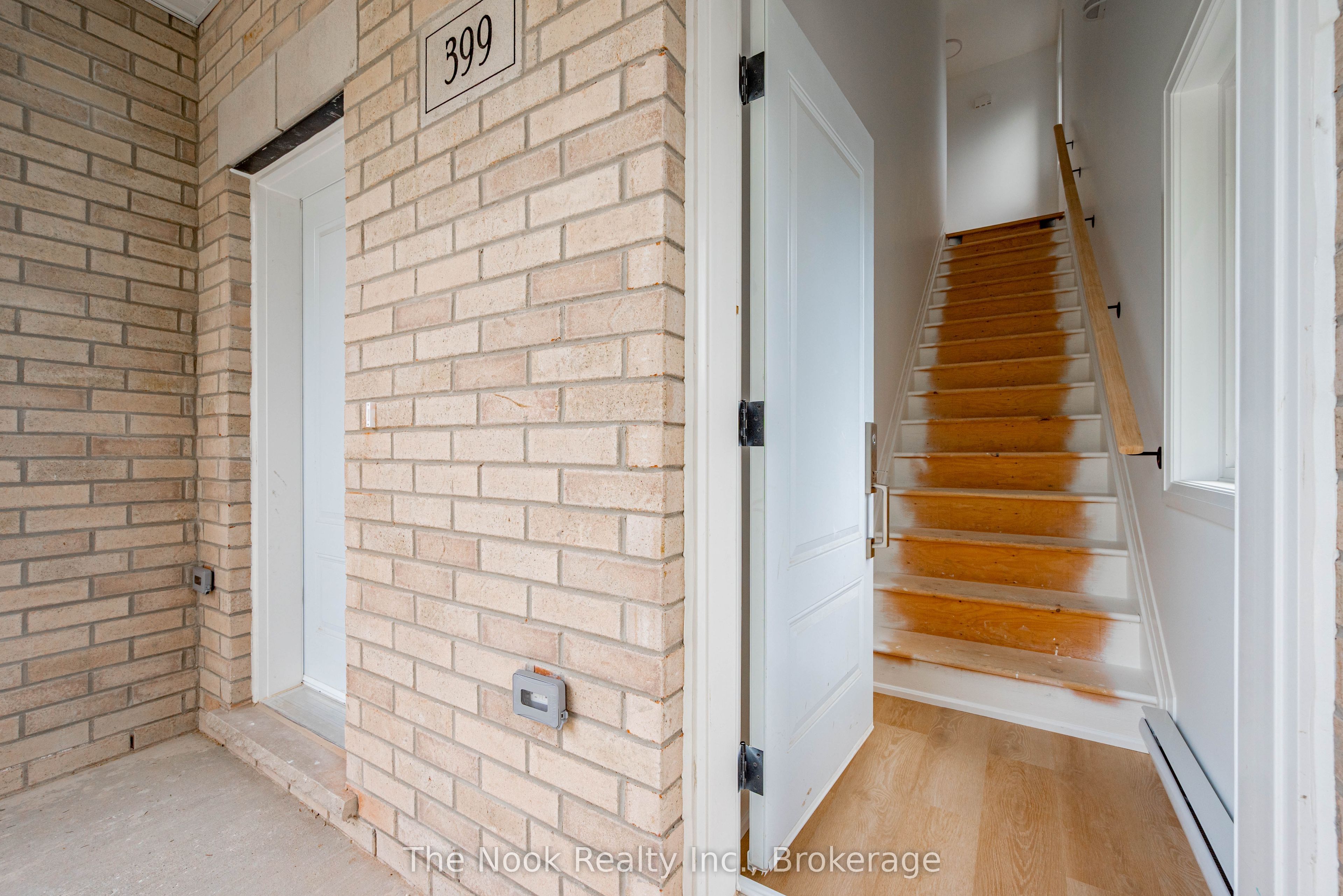 399 Thorton Road N 3 Property Photo 6