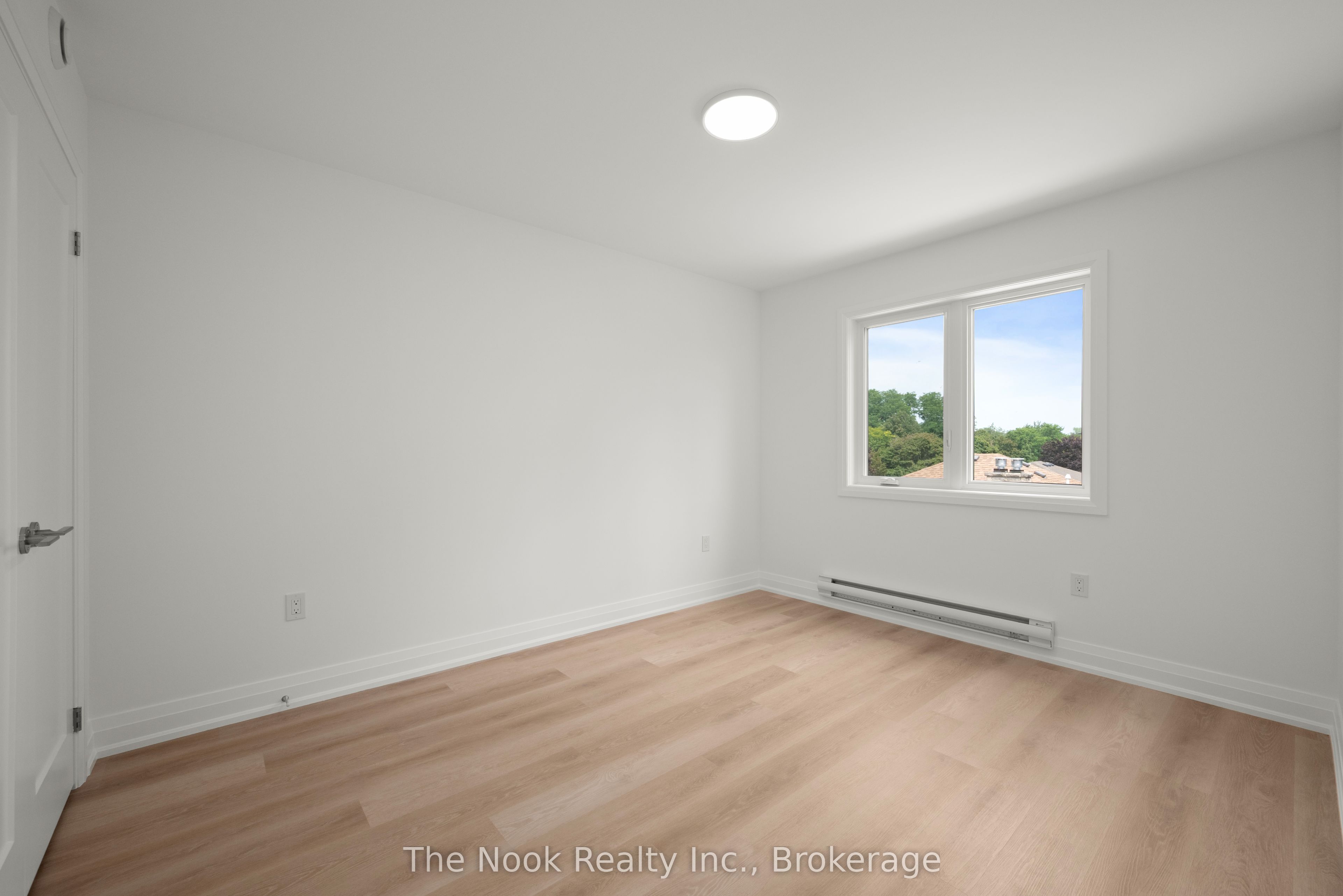 399 Thorton Road N 3 Property Photo 26
