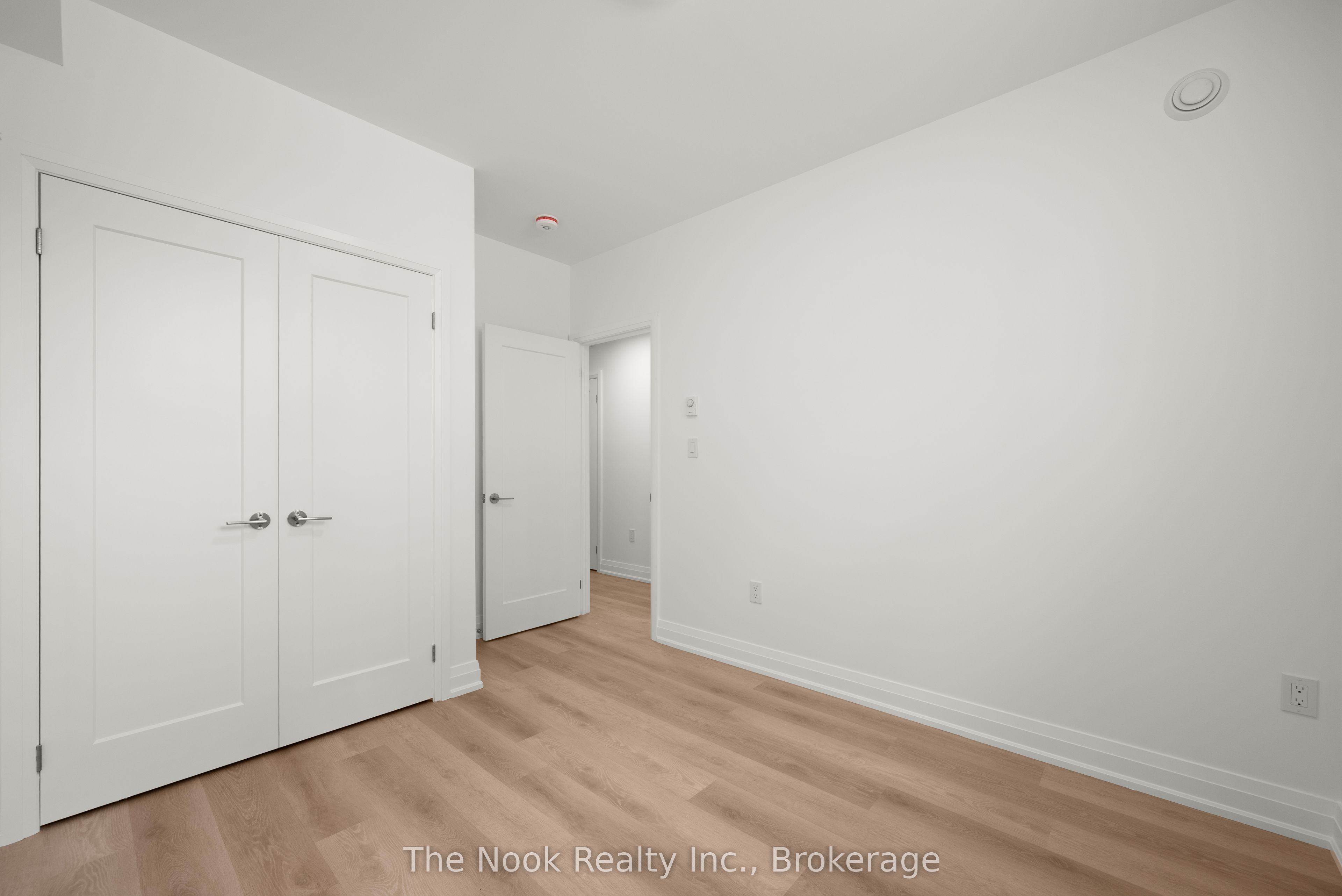 399 Thorton Road N 1 Property Photo 25
