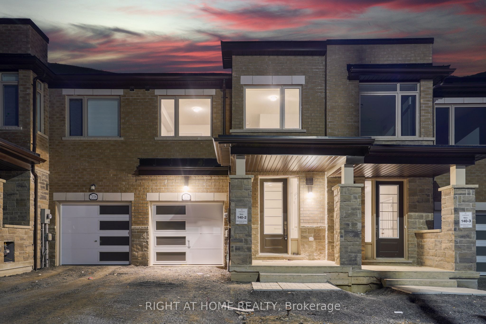 2038 Cameron Lott Crescent Property Photo 1