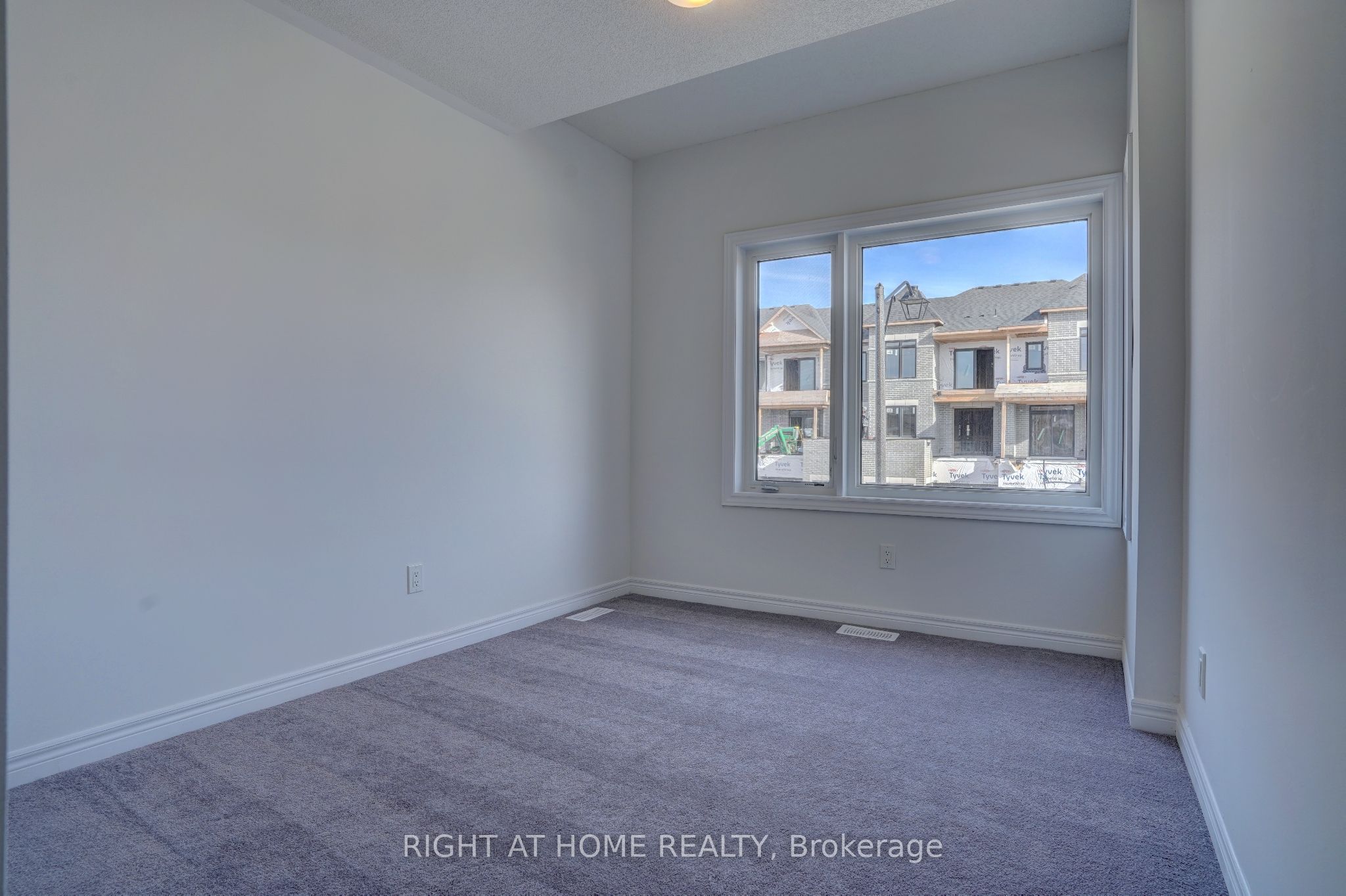 2038 Cameron Lott Crescent Property Photo 19