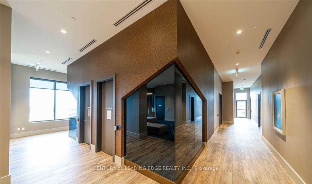 2550 Simcoe Street N 819 Property Photo 15