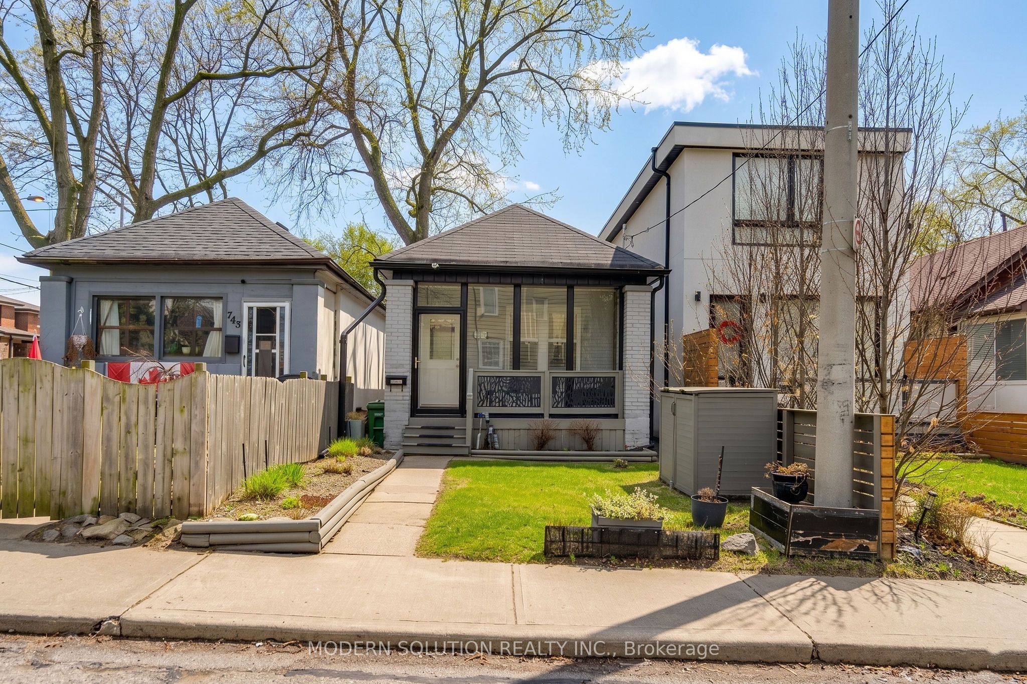 741 Milverton Boulevard Property Photo 1
