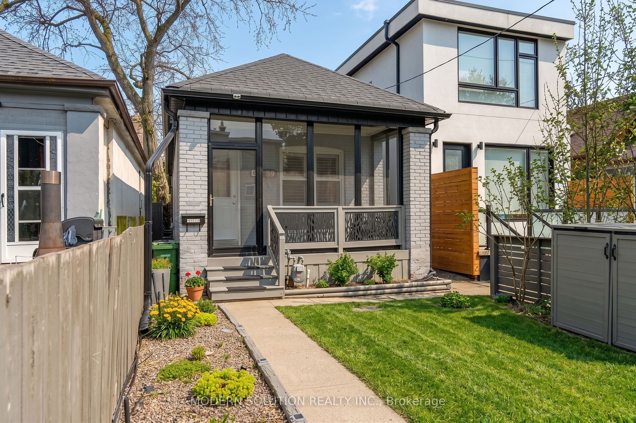 741 Milverton Boulevard Property Photo 2