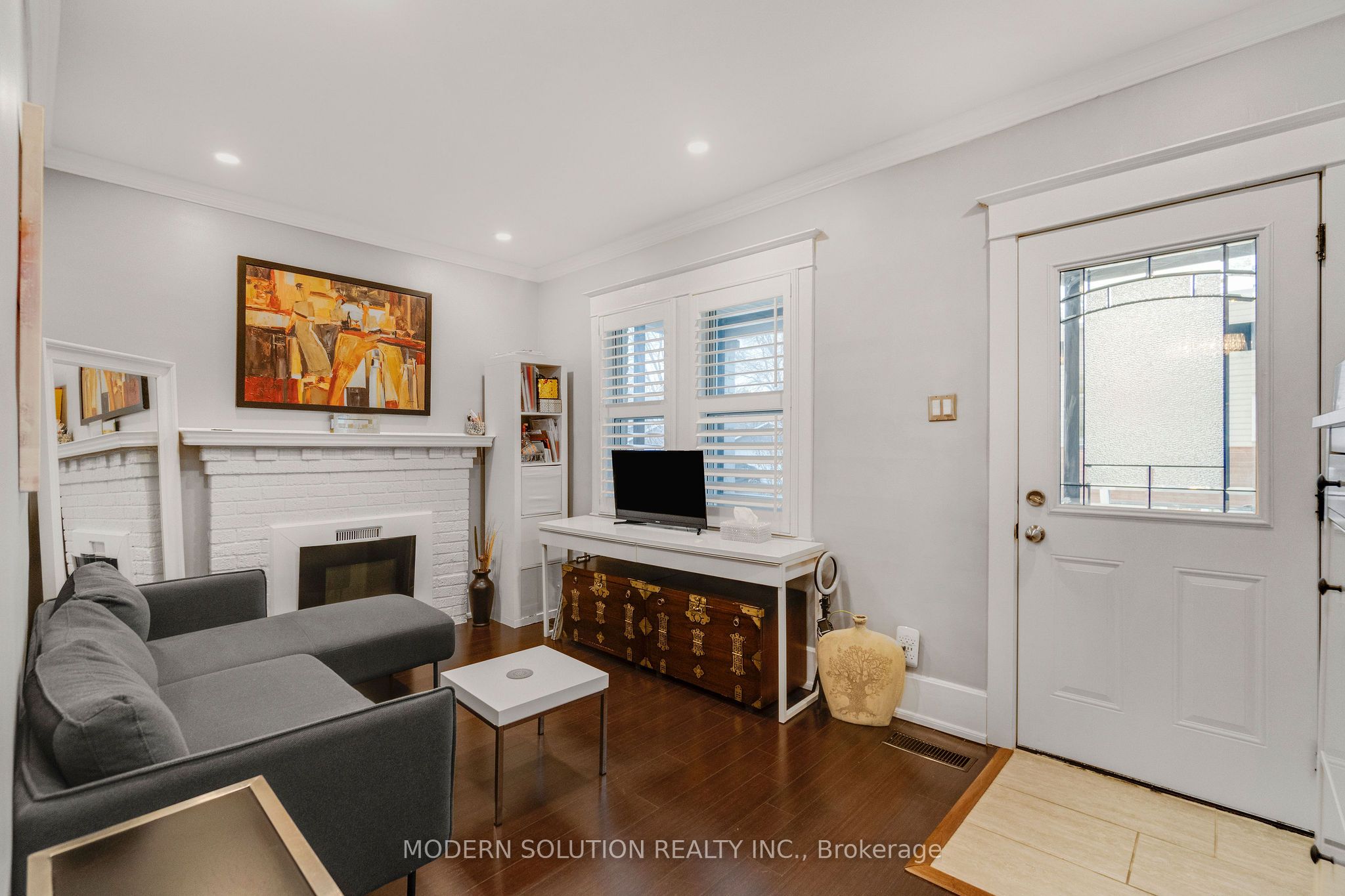 741 Milverton Boulevard Property Photo 8