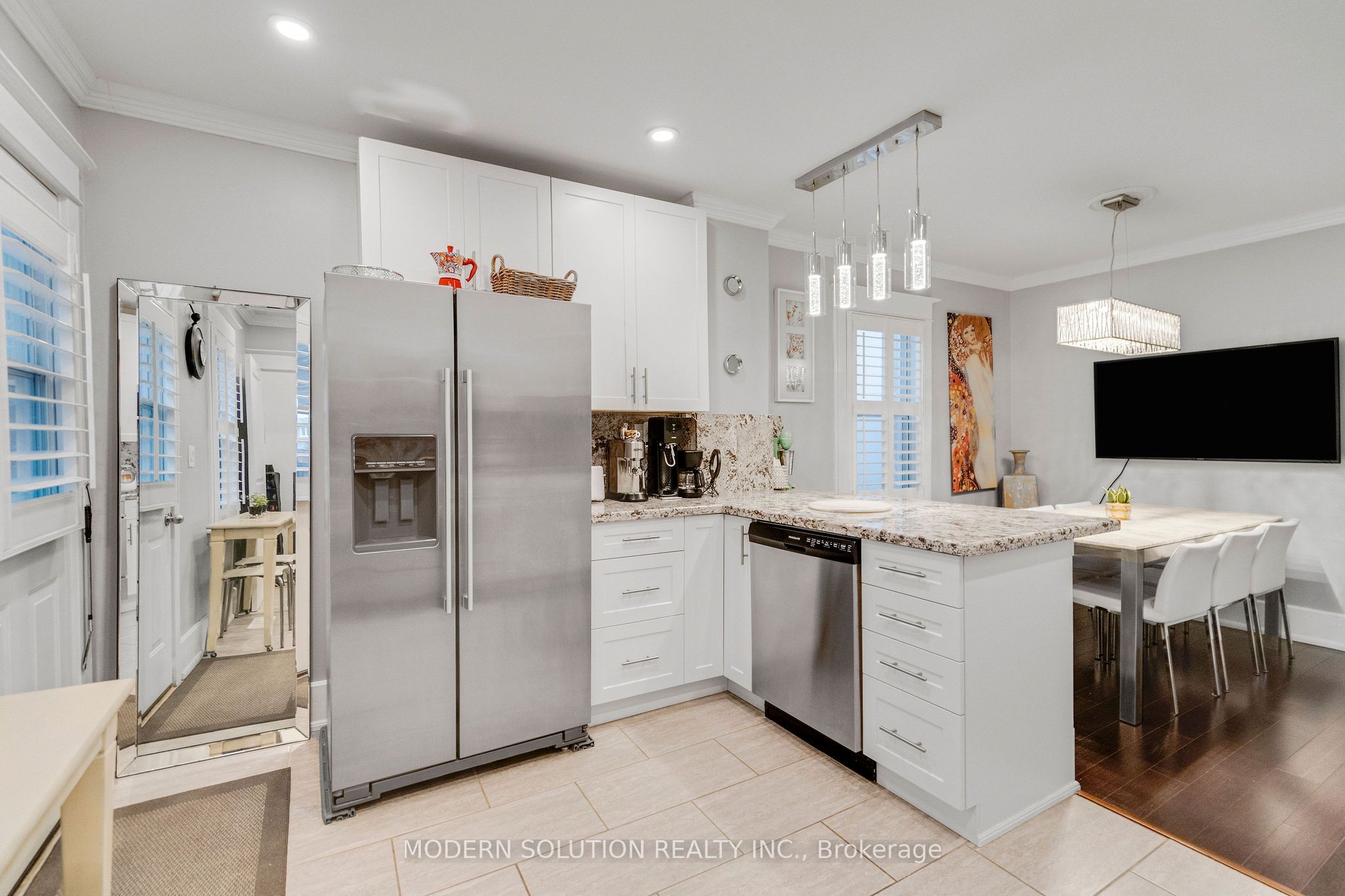 741 Milverton Boulevard Property Photo 14