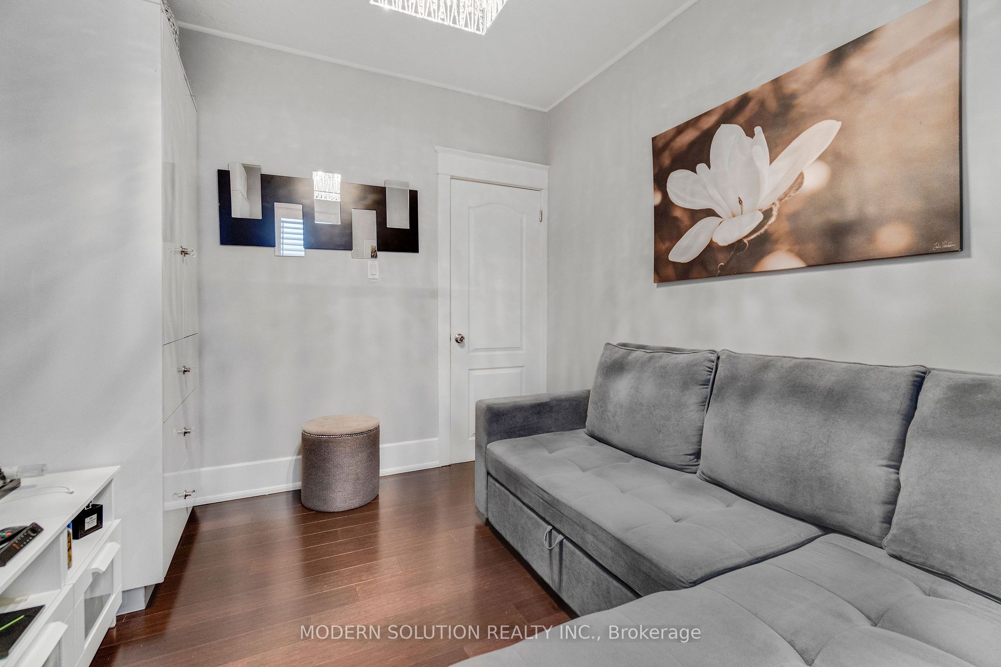 741 Milverton Boulevard Property Photo 18