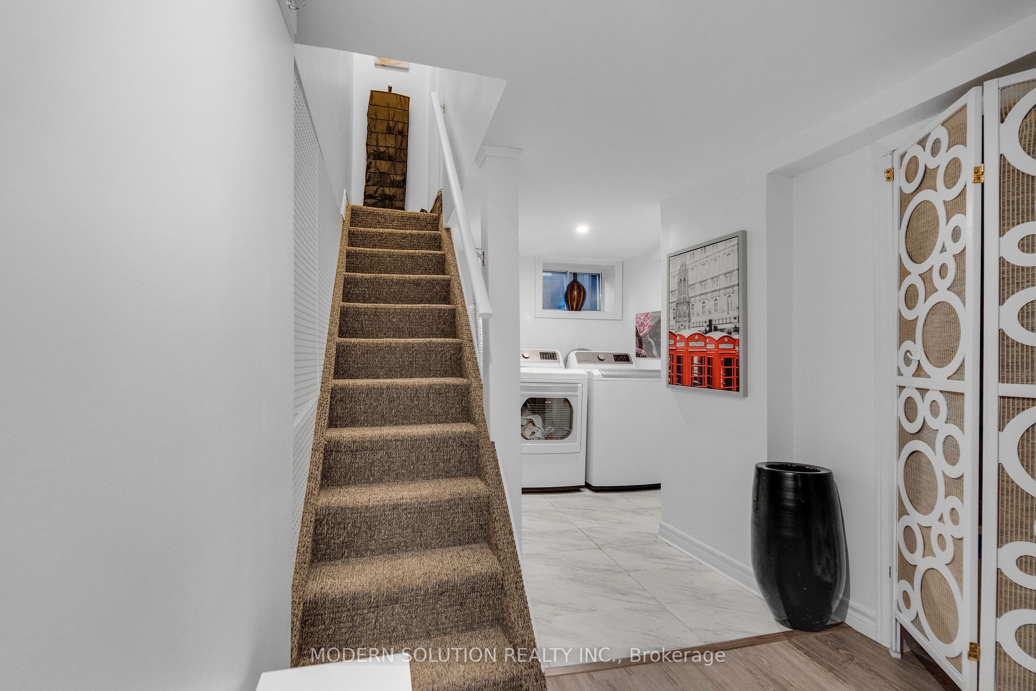 741 Milverton Boulevard Property Photo 20