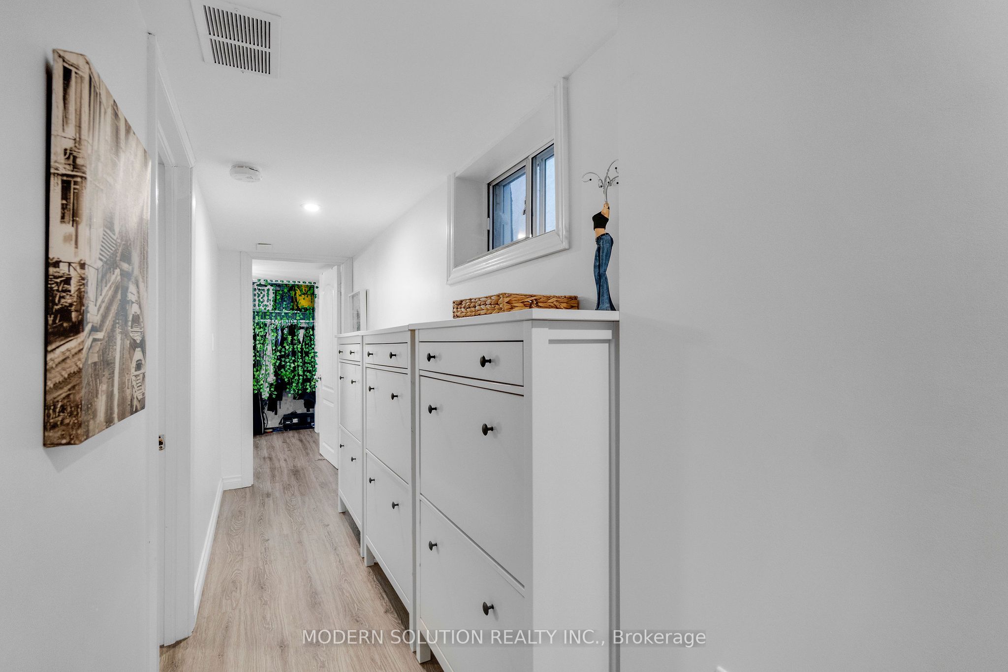 741 Milverton Boulevard Property Photo 21