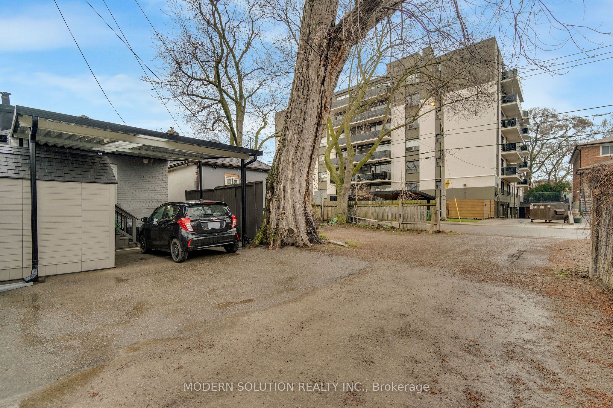 741 Milverton Boulevard Property Photo 33