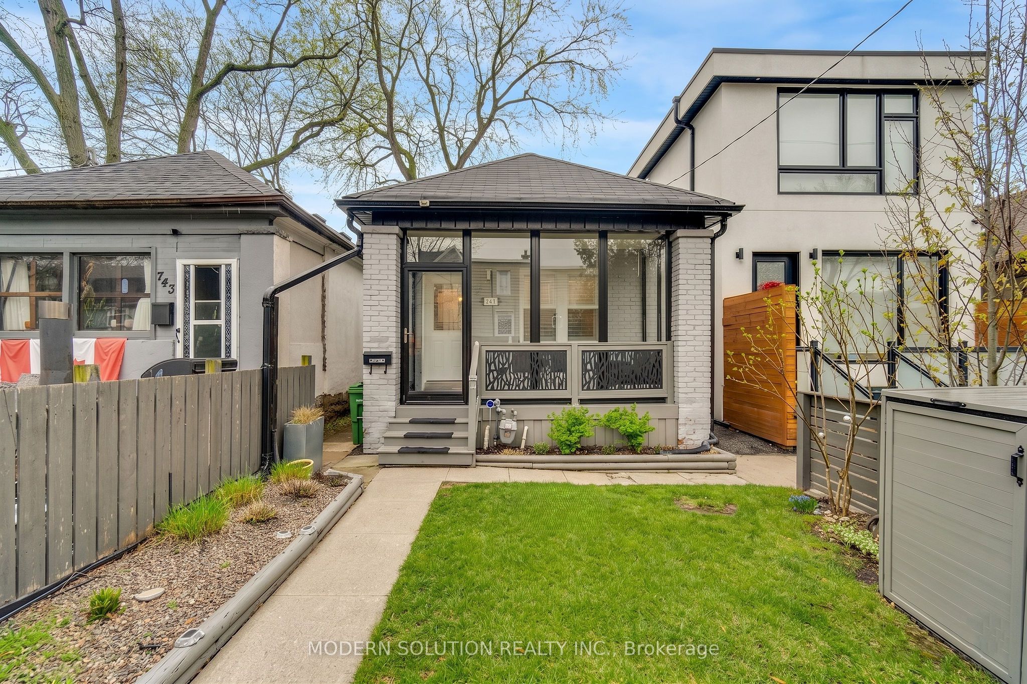 741 Milverton Boulevard Property Photo 39