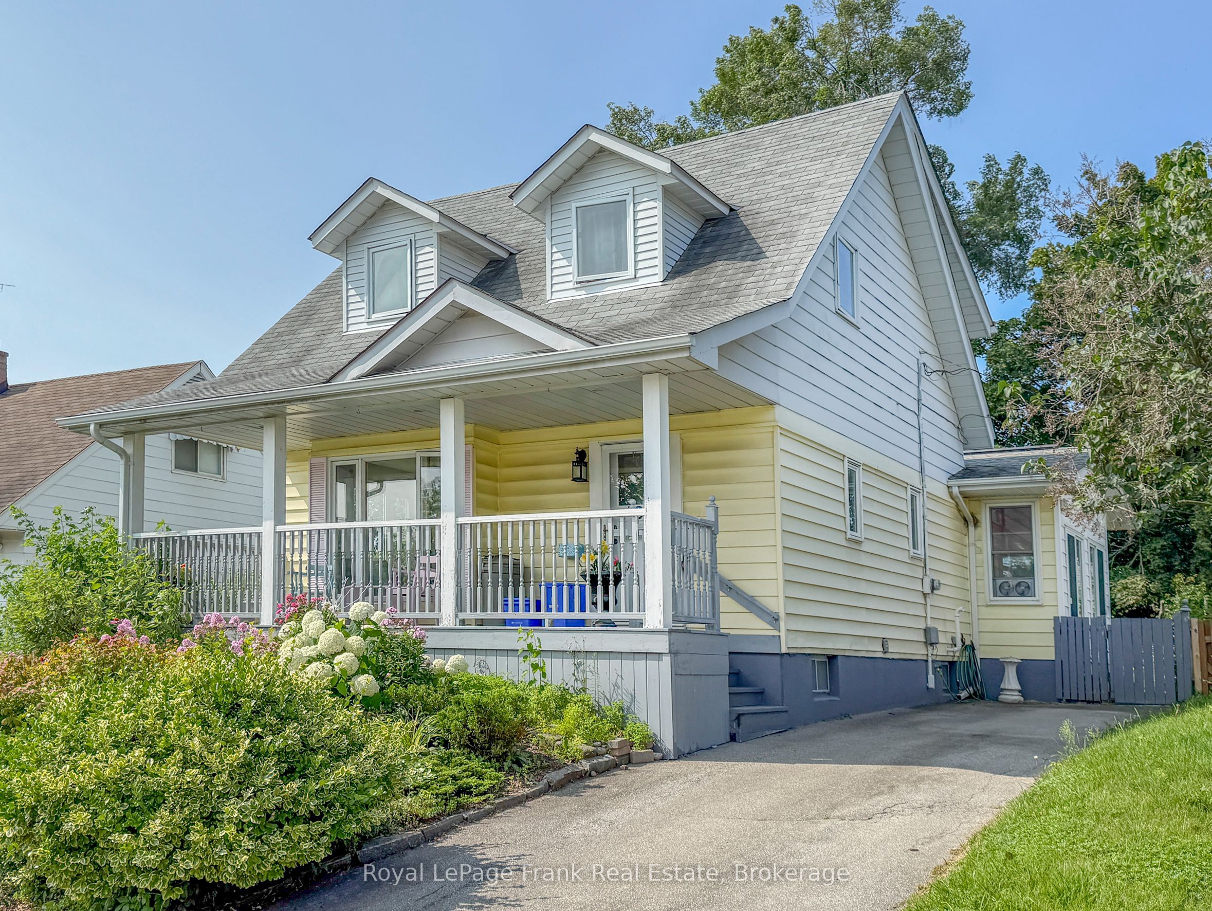 100 Admiral Road Property Photo 3