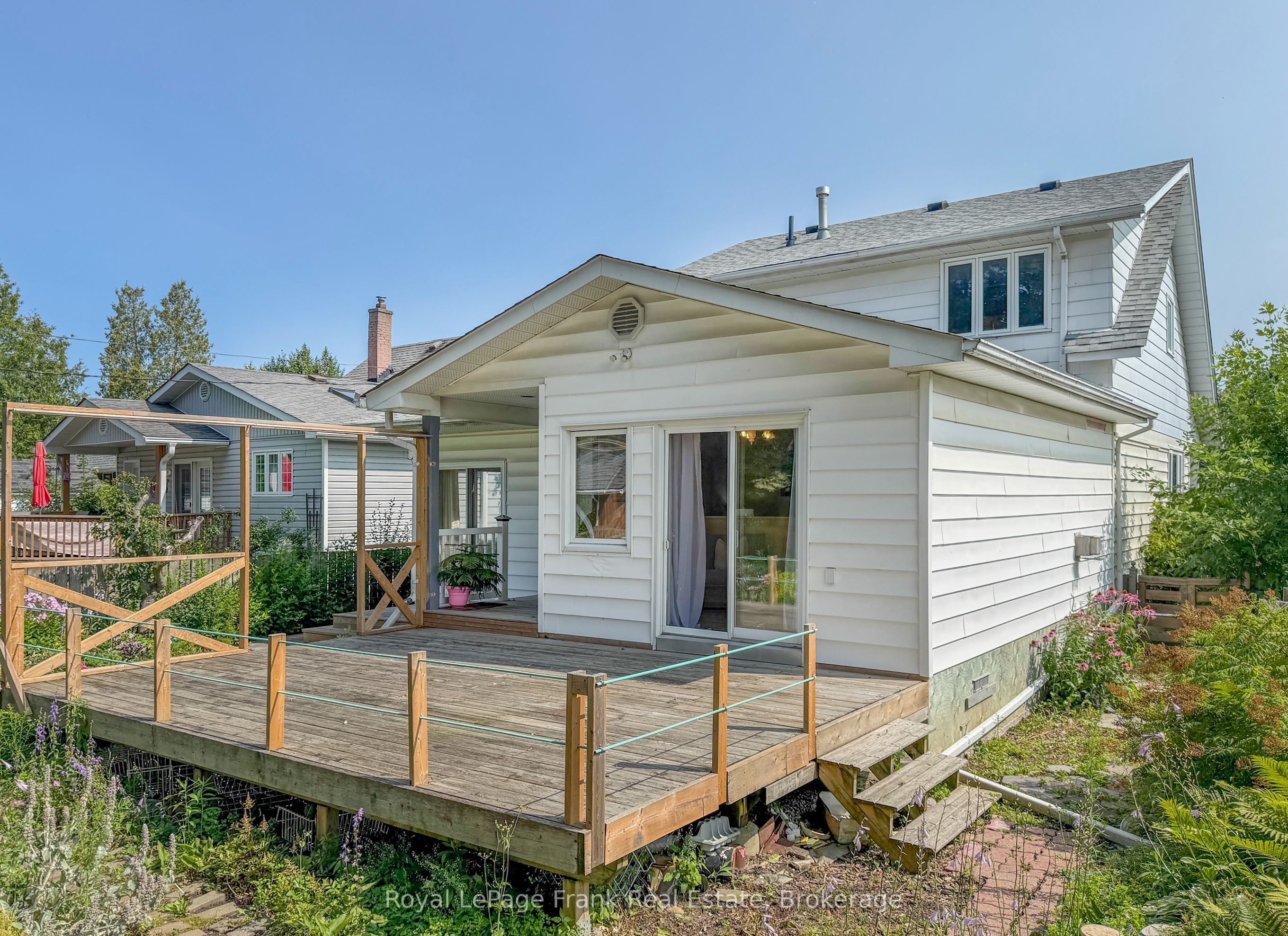 100 Admiral Road Property Photo 37