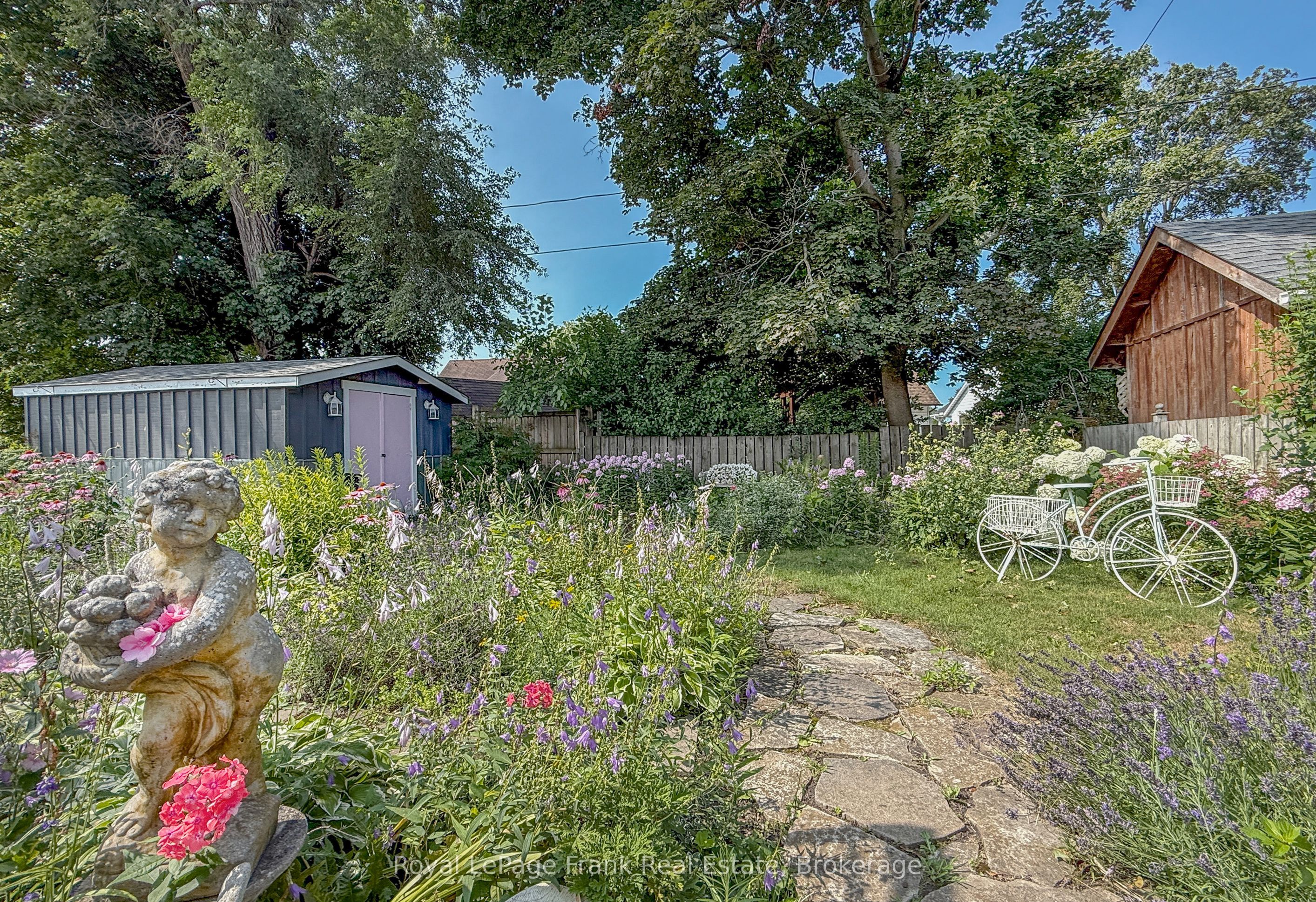 100 Admiral Road Property Photo 39