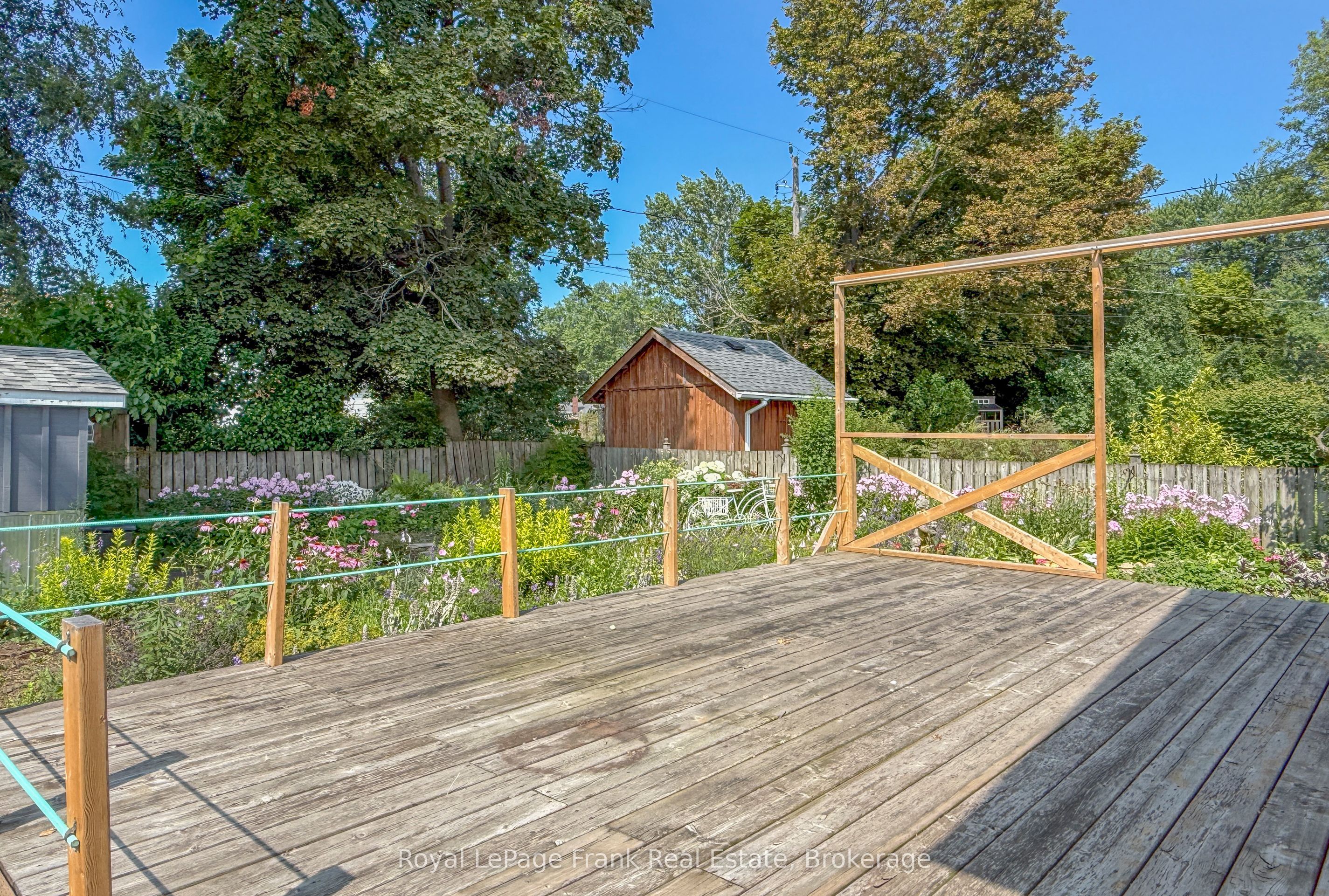 100 Admiral Road Property Photo 42