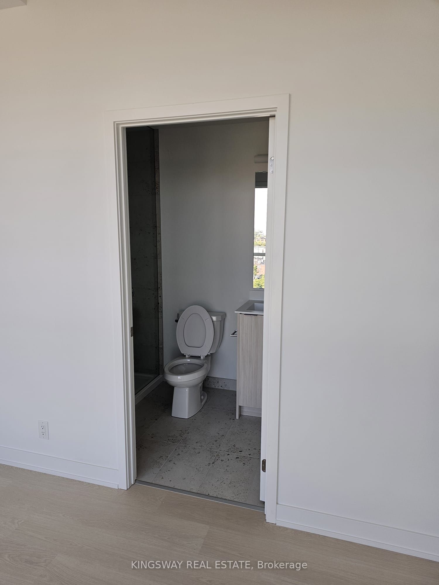 20 Deans Drive 813 Property Photo 14