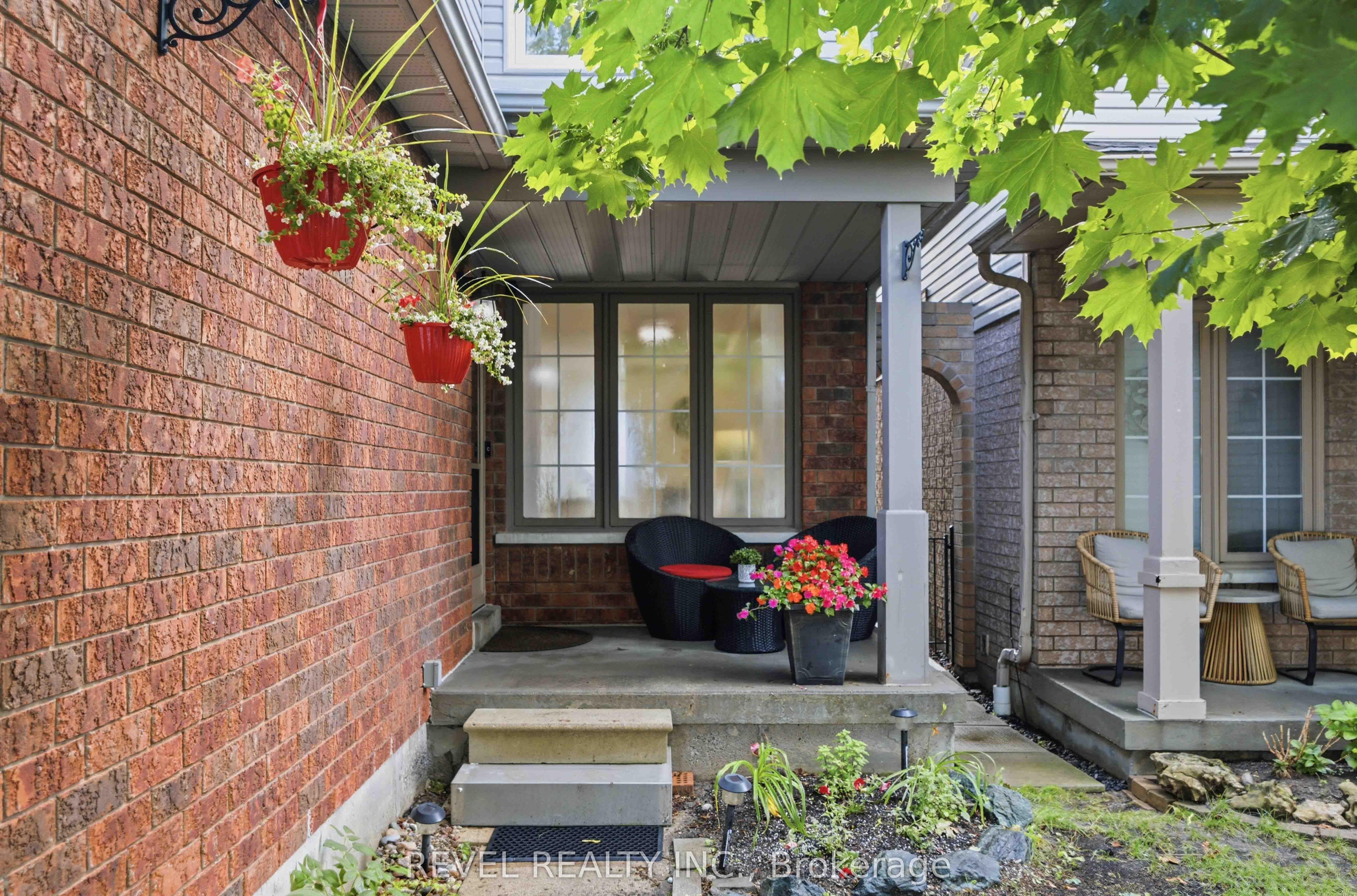 56 Greengrove Way Property Photo 2